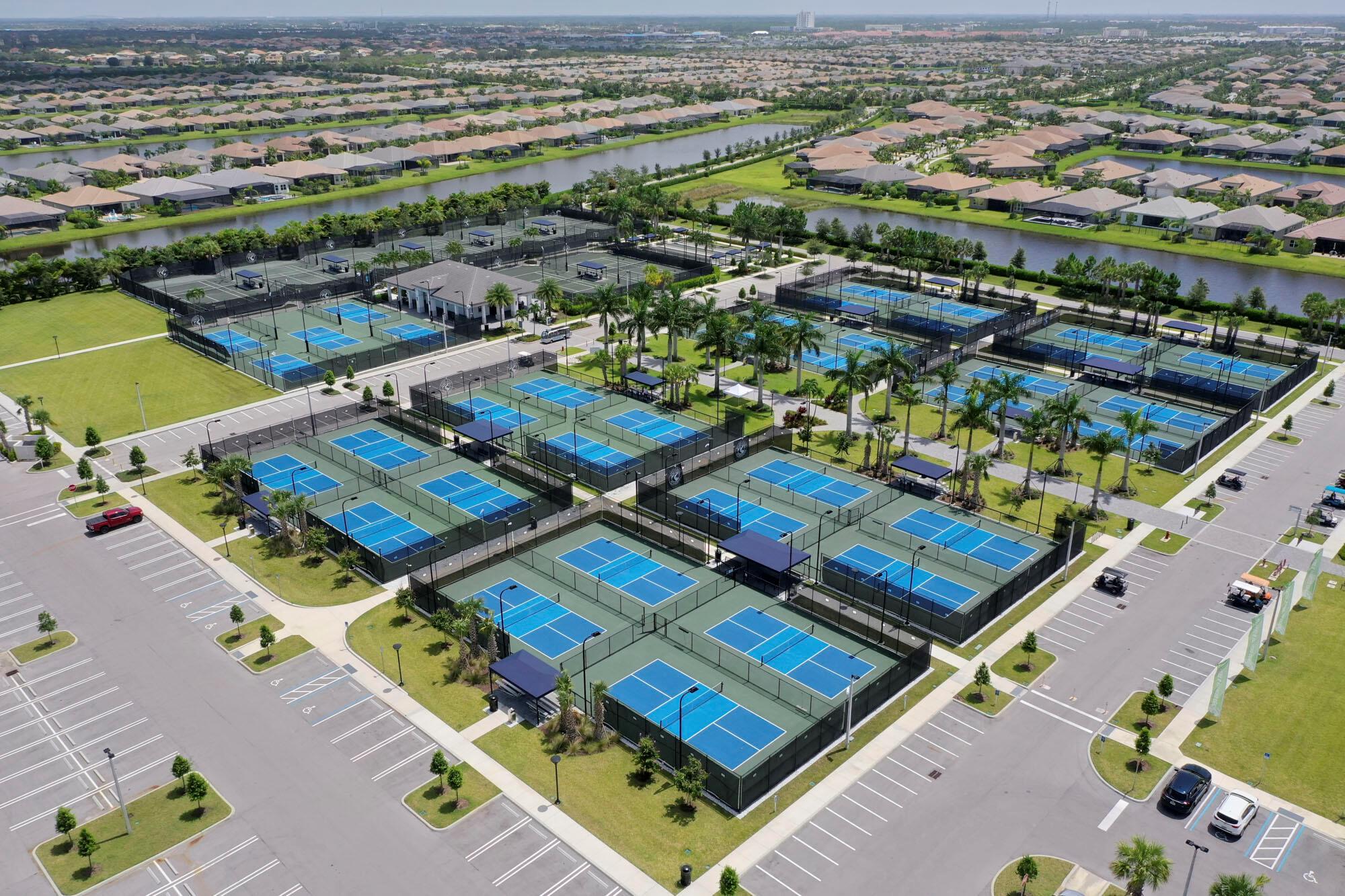 Riverland - Valencia Walk - Residential