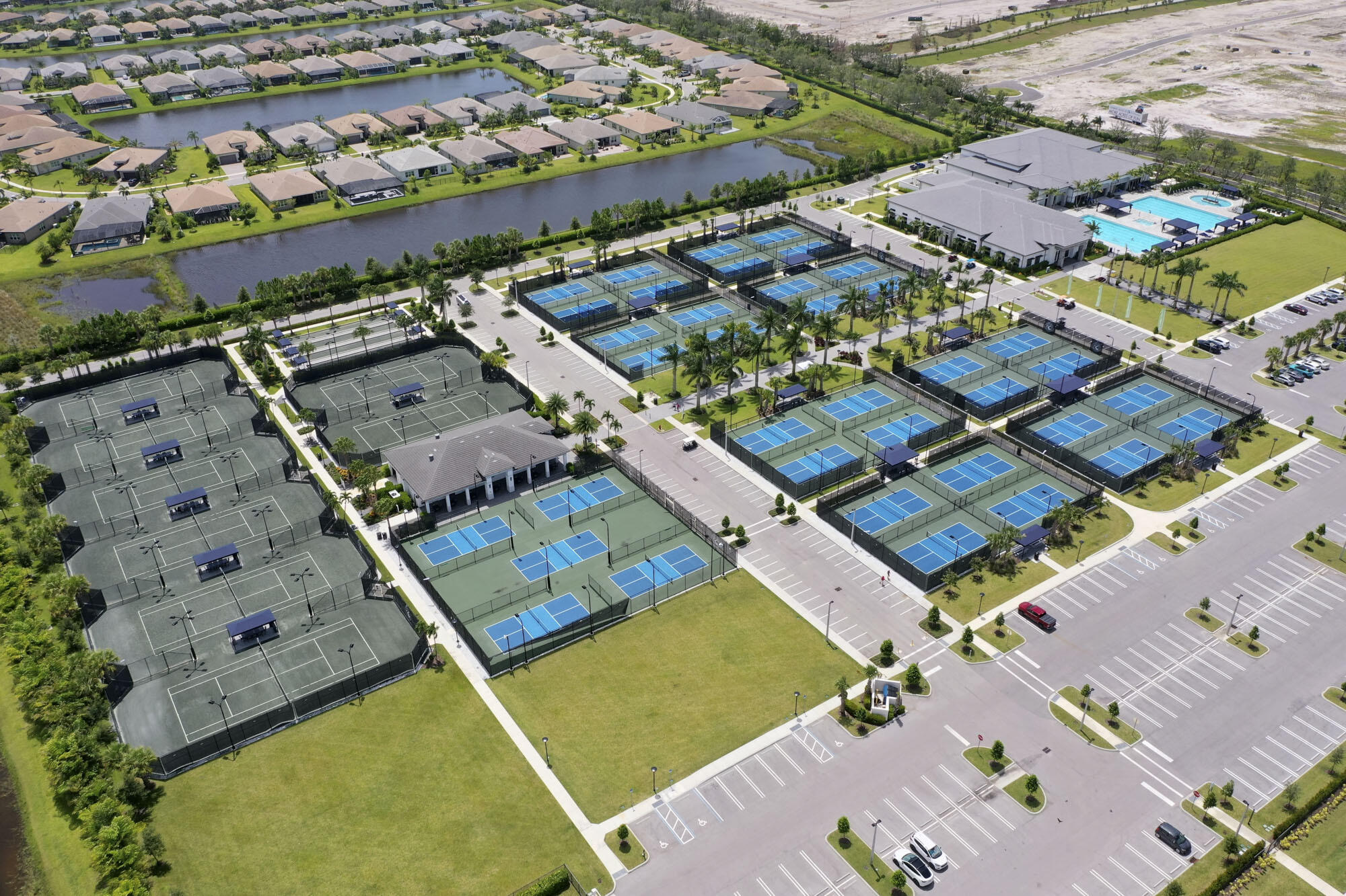 Riverland - Valencia Walk - Residential