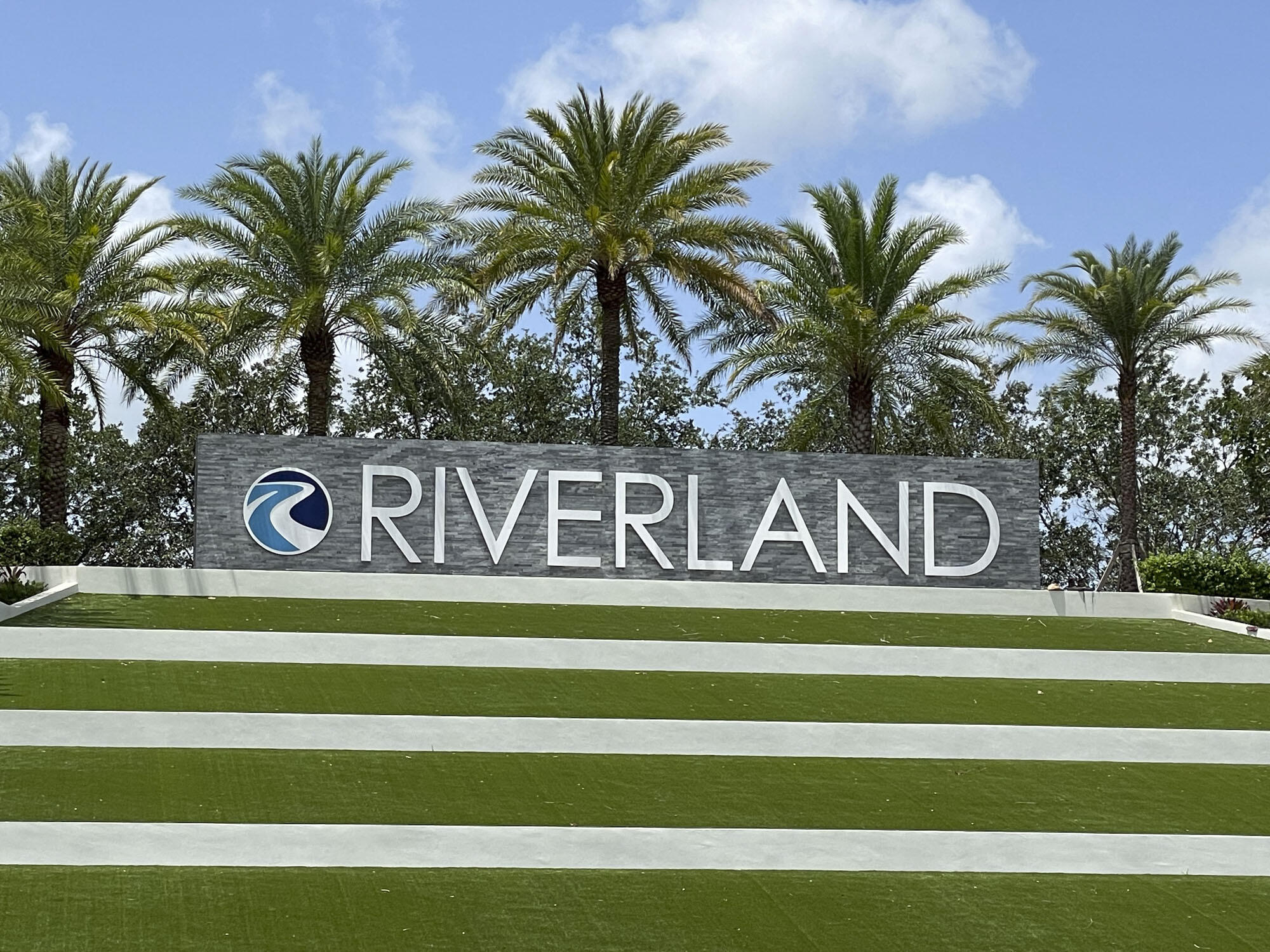 Riverland - Valencia Walk - Residential