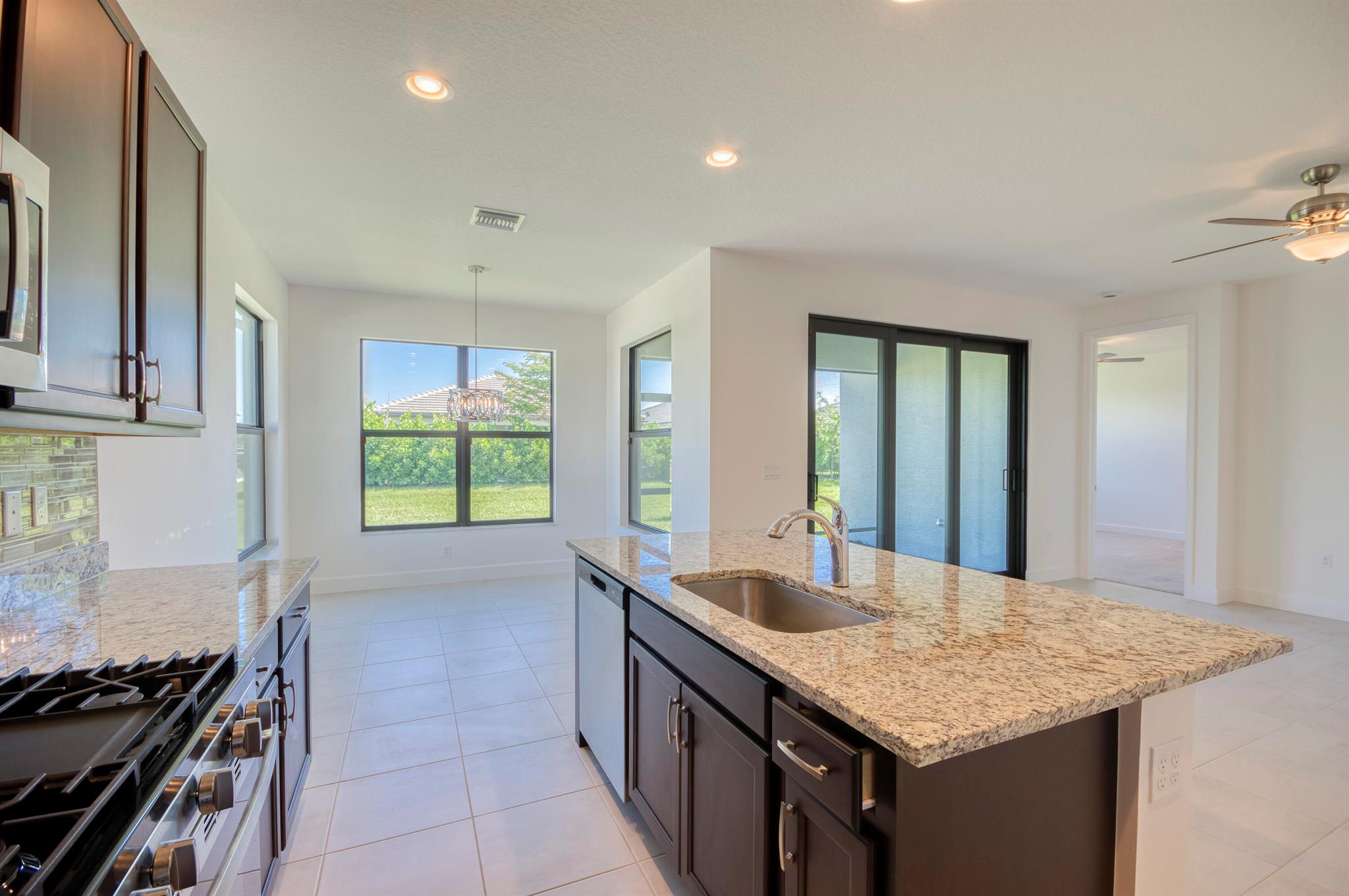 Riverland - Valencia Walk - Residential