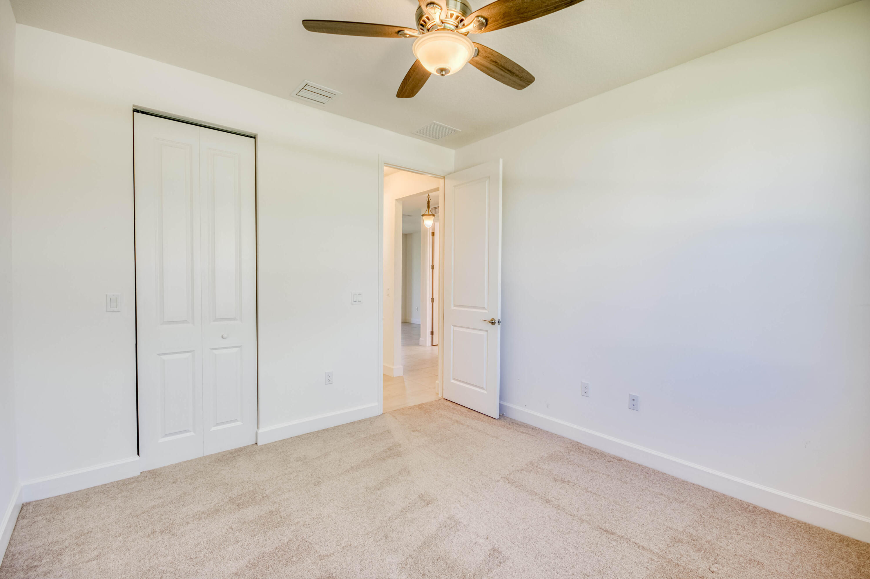 Riverland - Valencia Walk - Residential