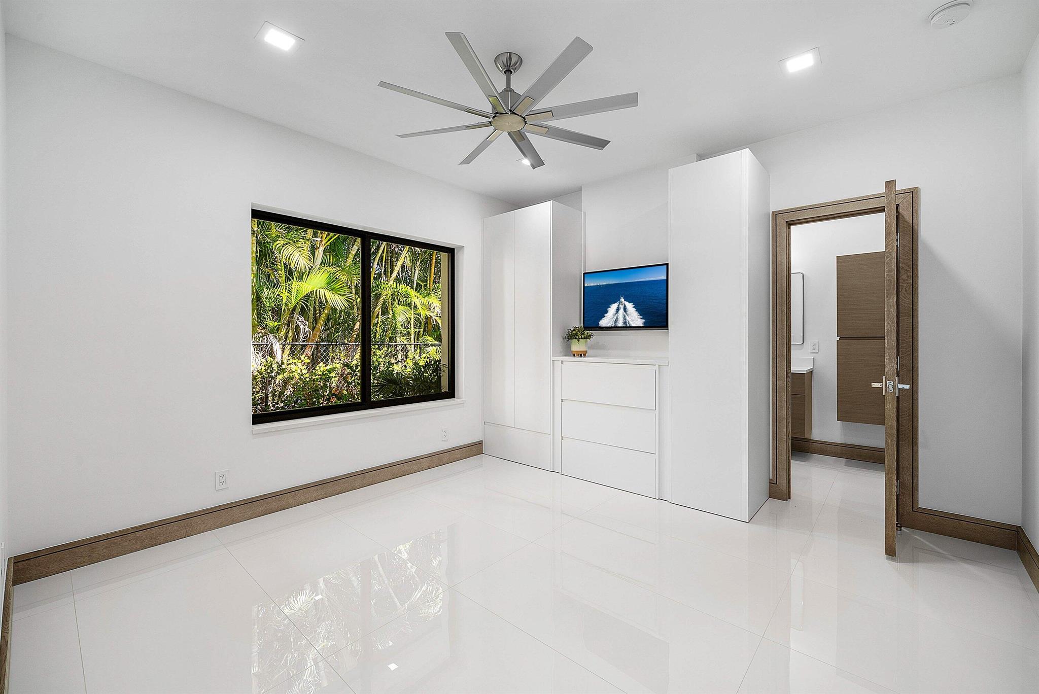 POINT MANALAPAN PL 1 IN - Residential