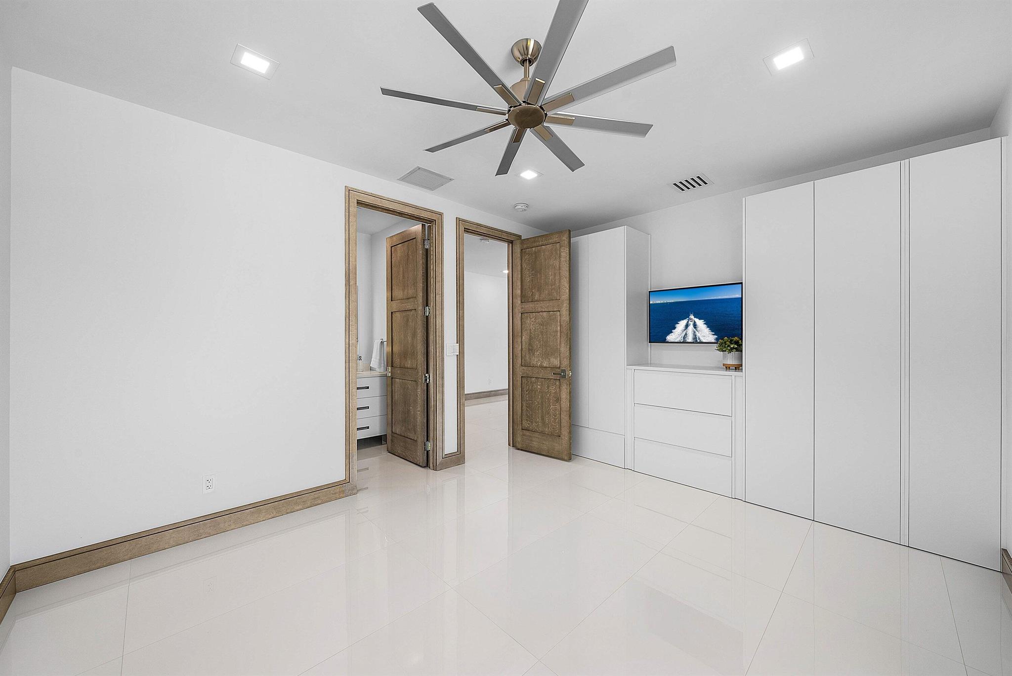 POINT MANALAPAN PL 1 IN - Residential