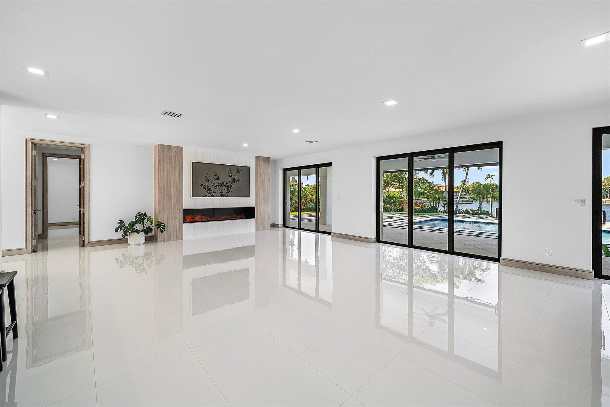 POINT MANALAPAN PL 1 IN - Residential