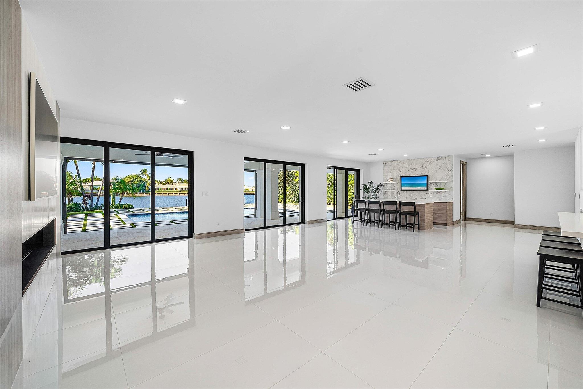 POINT MANALAPAN PL 1 IN - Residential