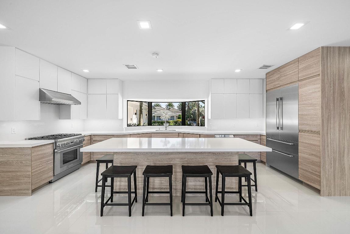 POINT MANALAPAN PL 1 IN - Residential