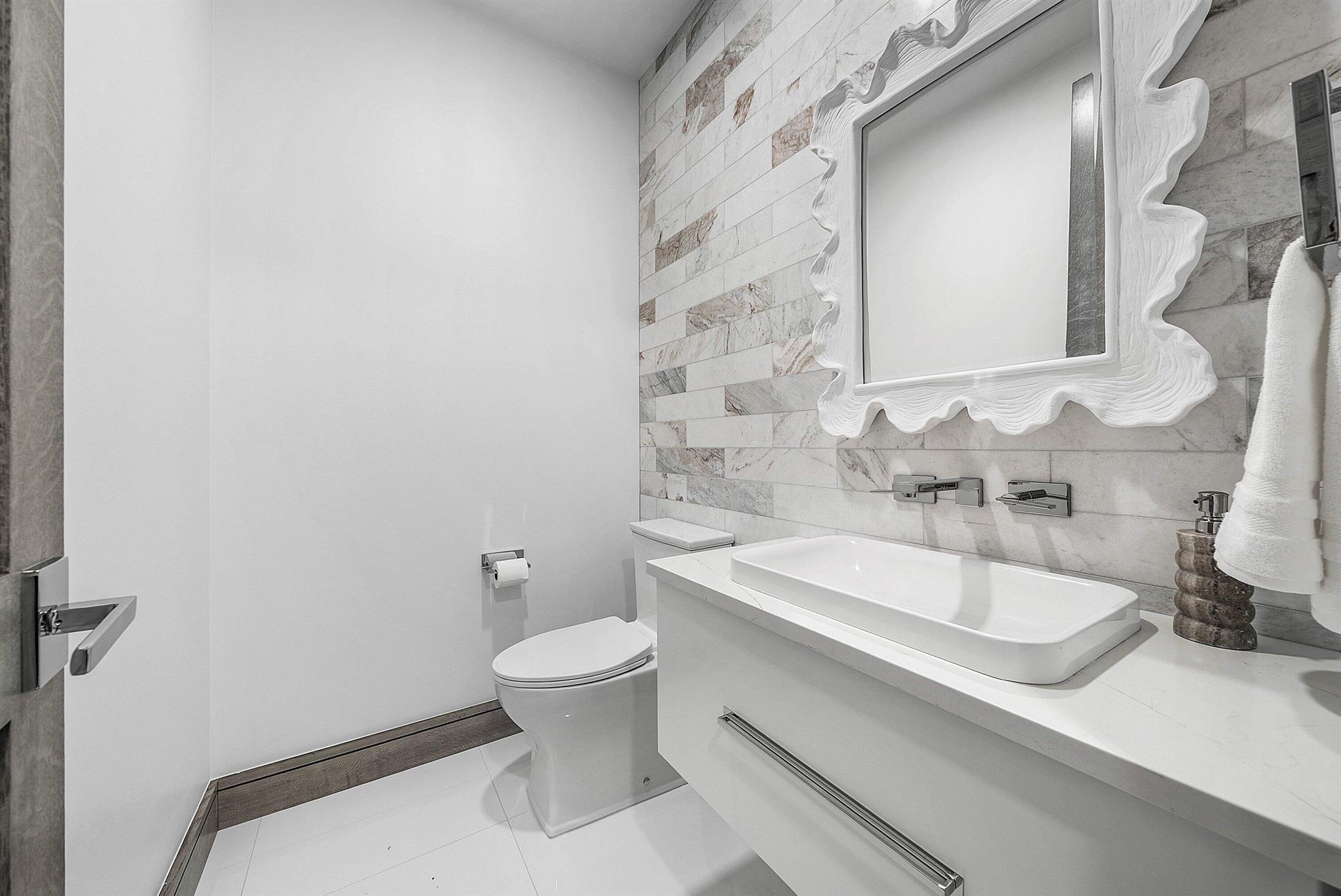 POINT MANALAPAN PL 1 IN - Residential