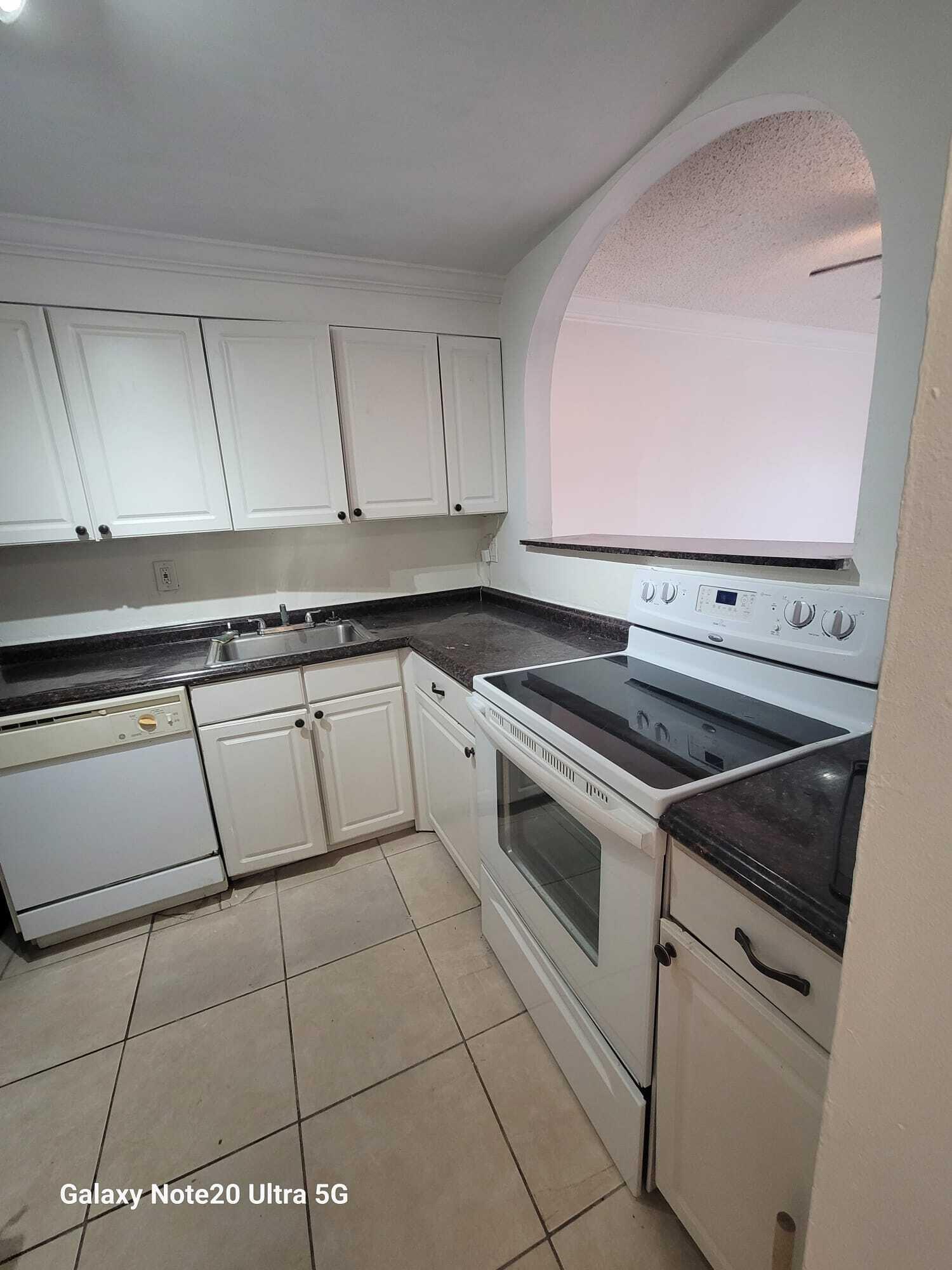 HERITAGE CIRCLE CONDO - Residential Lease