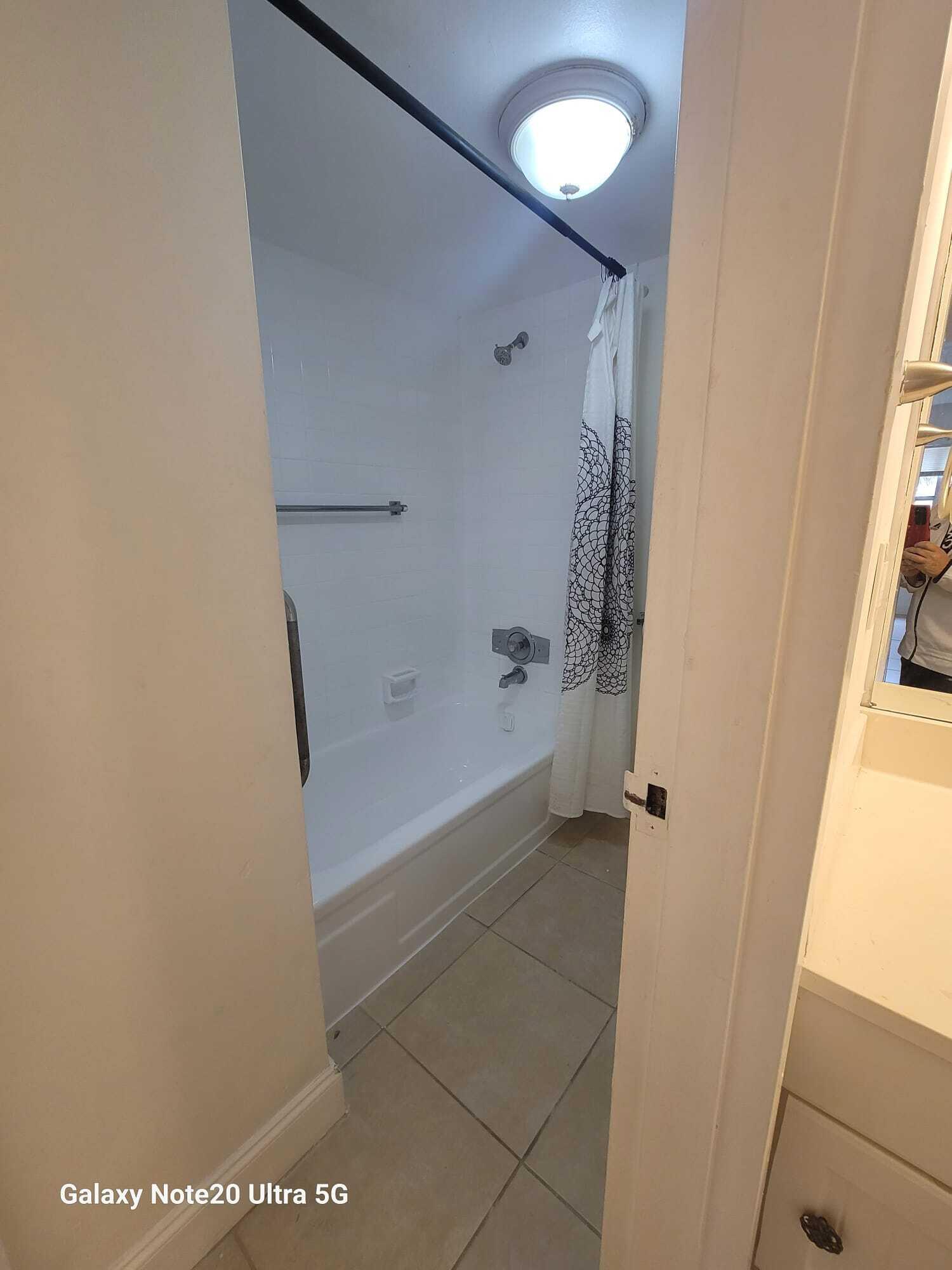 HERITAGE CIRCLE CONDO - Residential Lease