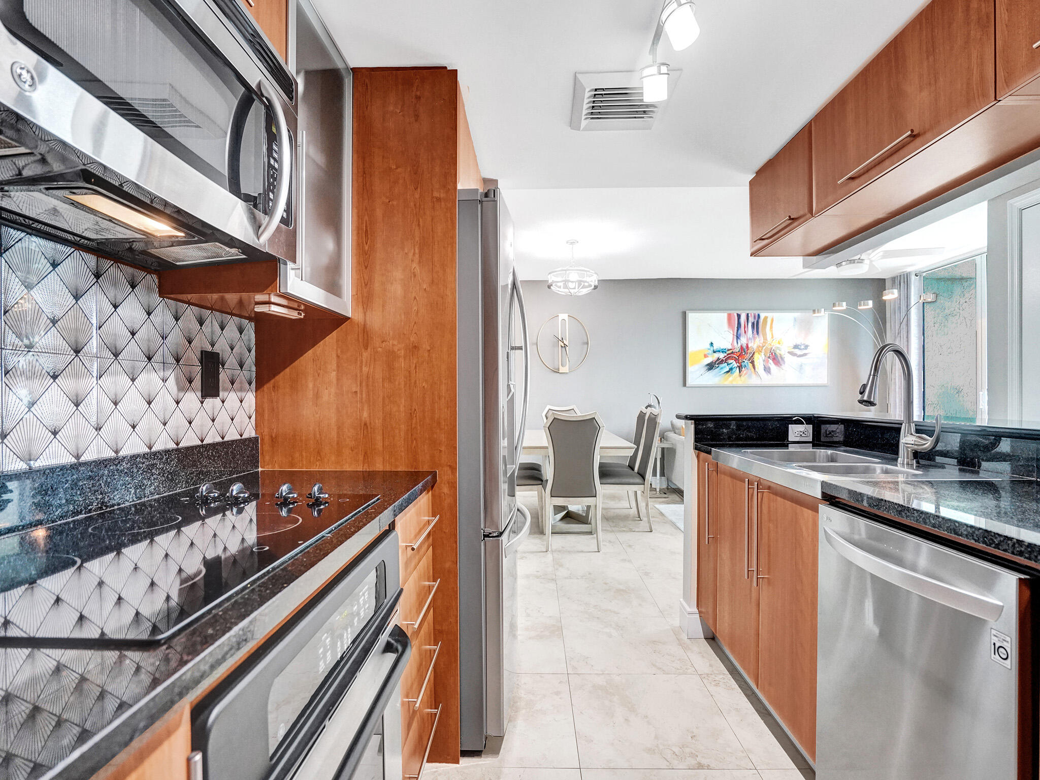 SYMPHONY SOUTH CONDO - Residential