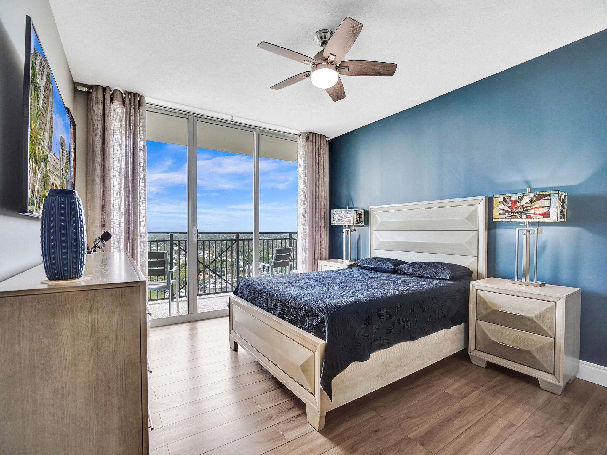 SYMPHONY SOUTH CONDO - Residential