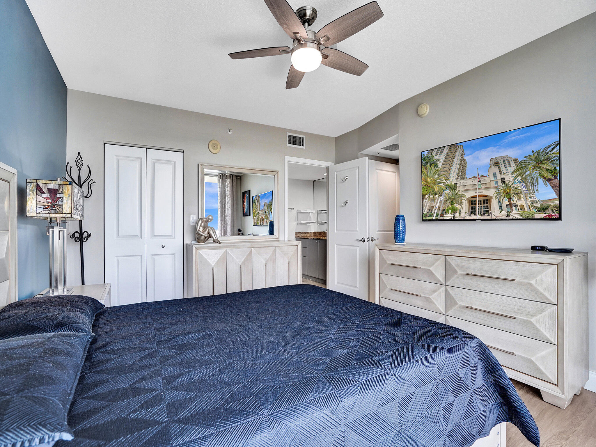 SYMPHONY SOUTH CONDO - Residential