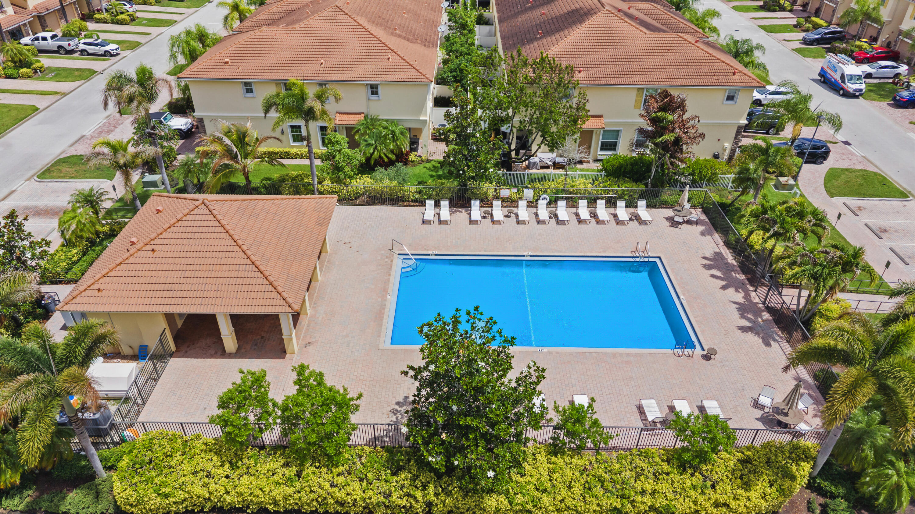 RIVER MARINA - Residential