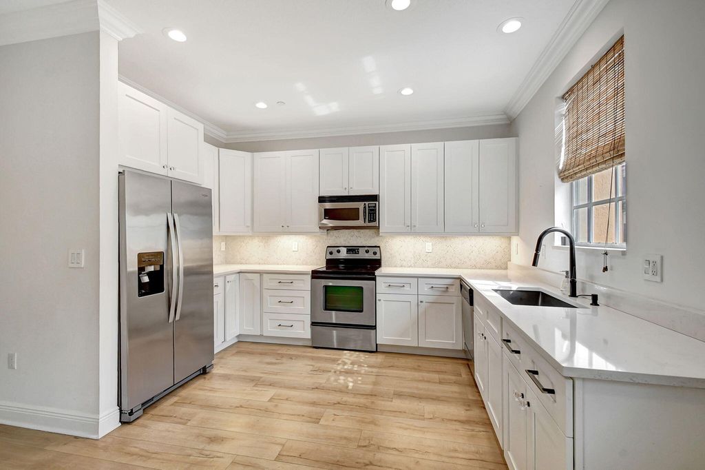 Photo of 2502 N Dixie Highway #32, Lake Worth Beach, FL 33460 (MLS # R11033065)