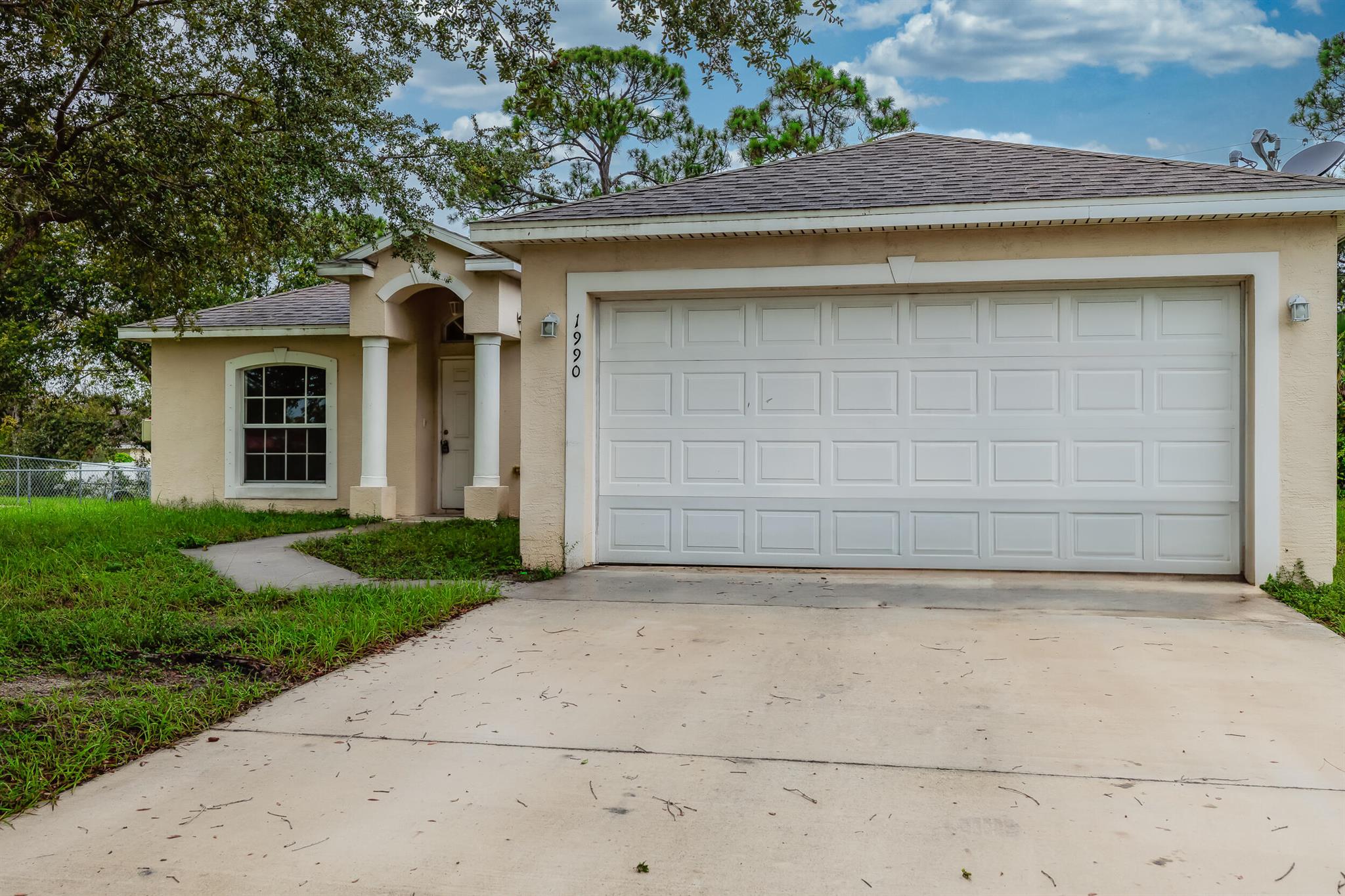 1990 SE Floresta Drive, Port St Lucie, FL, 34983/$352,000 1 1990 SE Floresta Drive