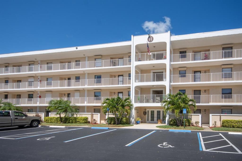 Photo of 300 N Highway A1a #303h, Jupiter, FL 33477 (MLS # R10782368)