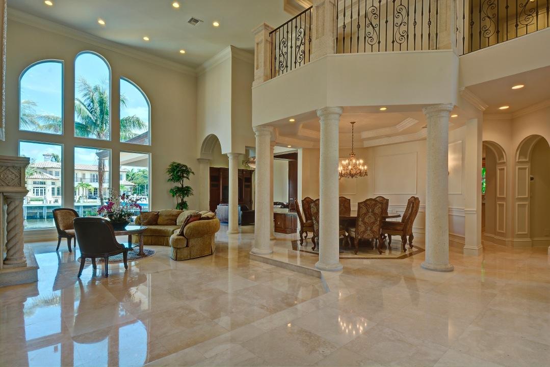 ROYAL PALM YACHT & COUNTRY CLUB - Residential