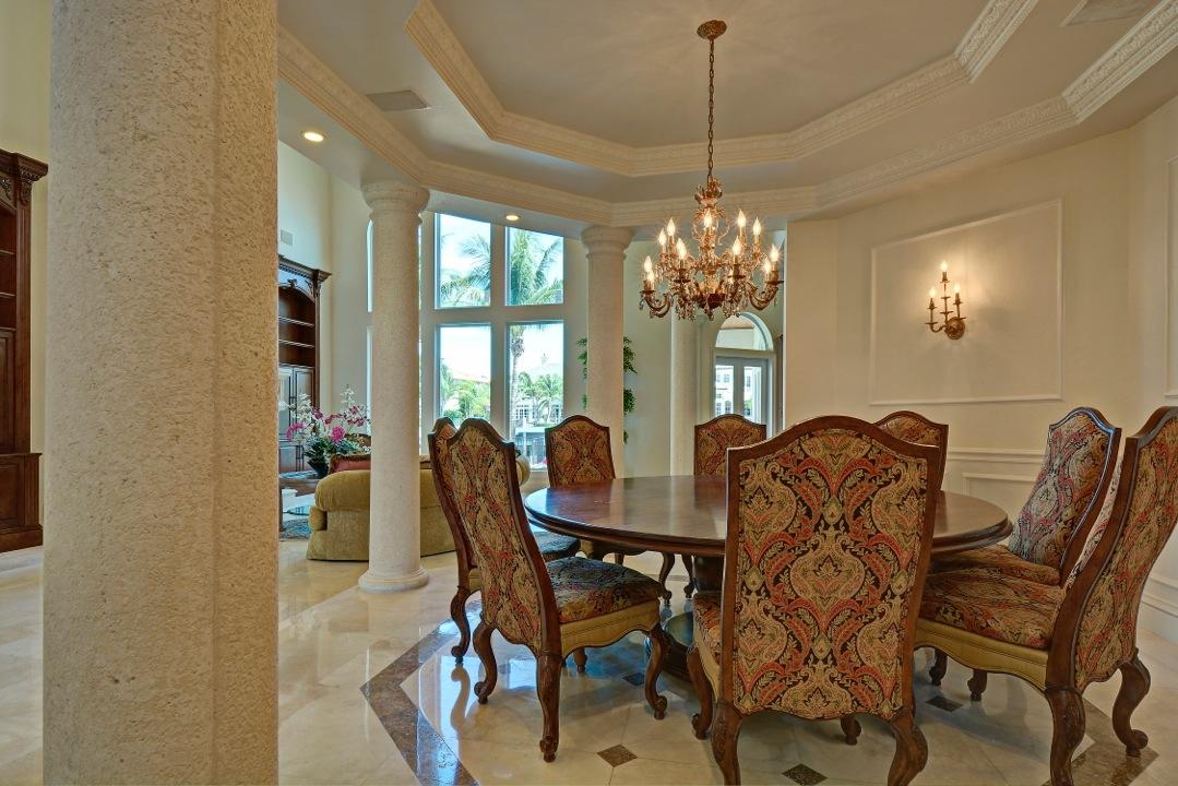 ROYAL PALM YACHT & COUNTRY CLUB - Residential