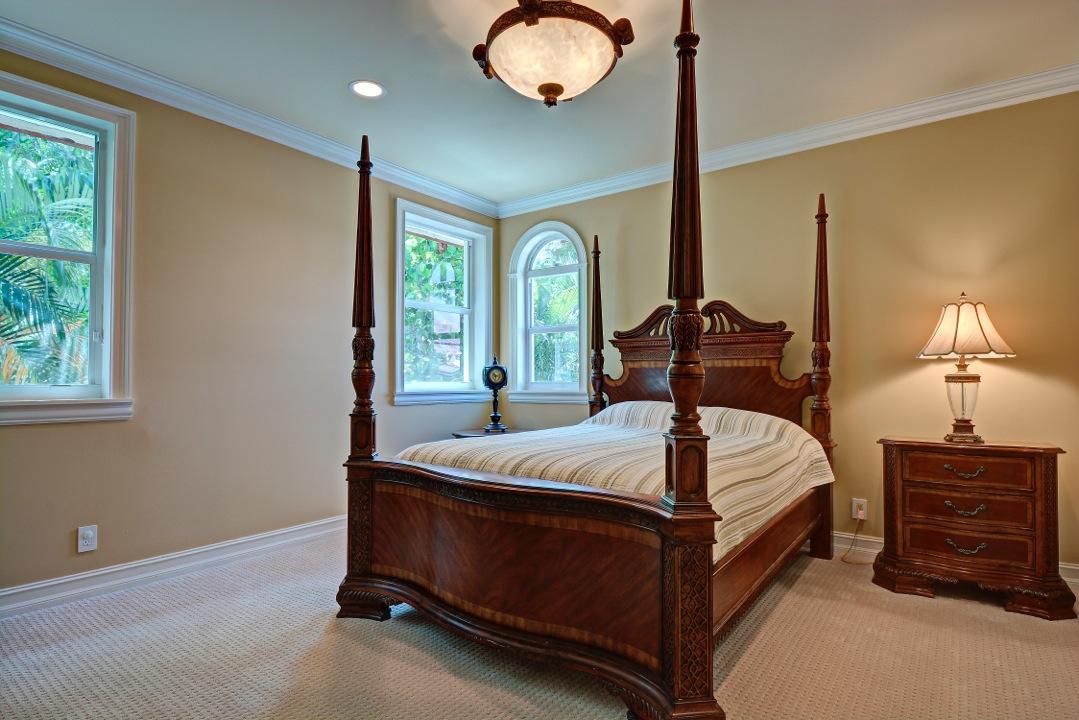 ROYAL PALM YACHT & COUNTRY CLUB - Residential