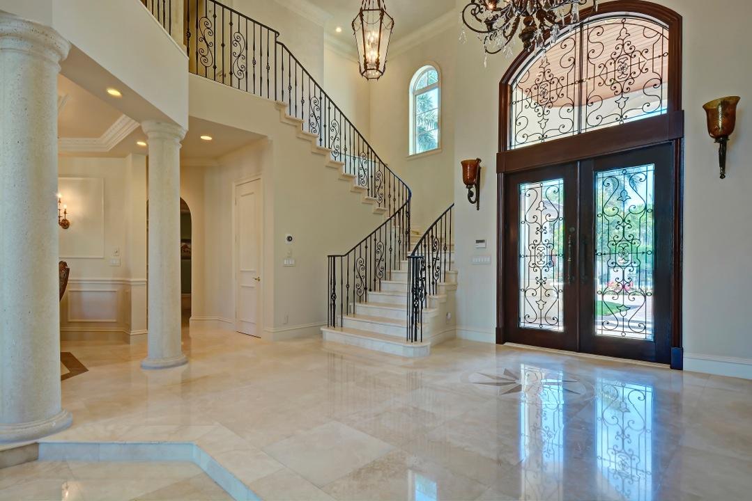 ROYAL PALM YACHT & COUNTRY CLUB - Residential