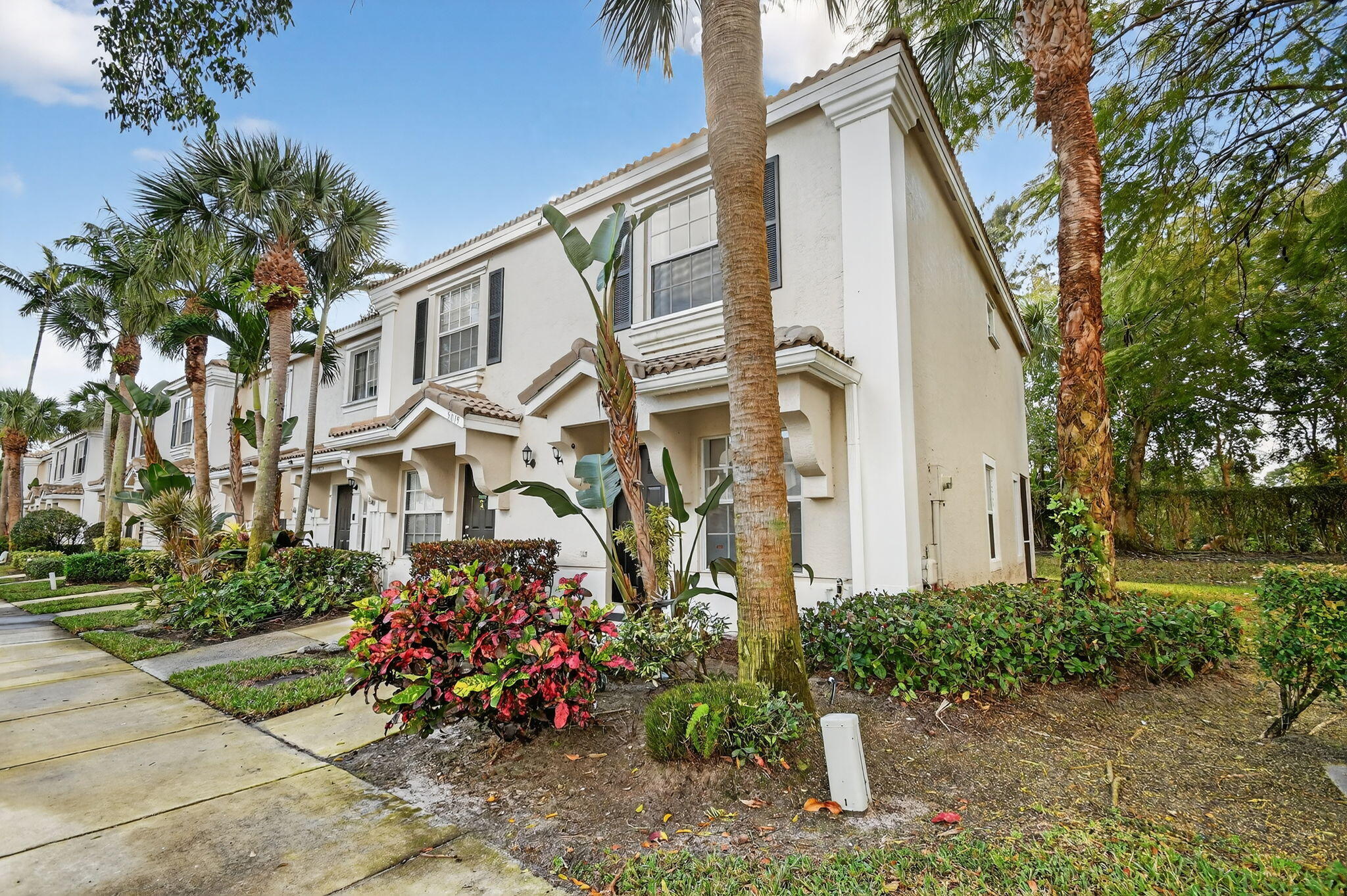 5015 Palmbrooke Circle