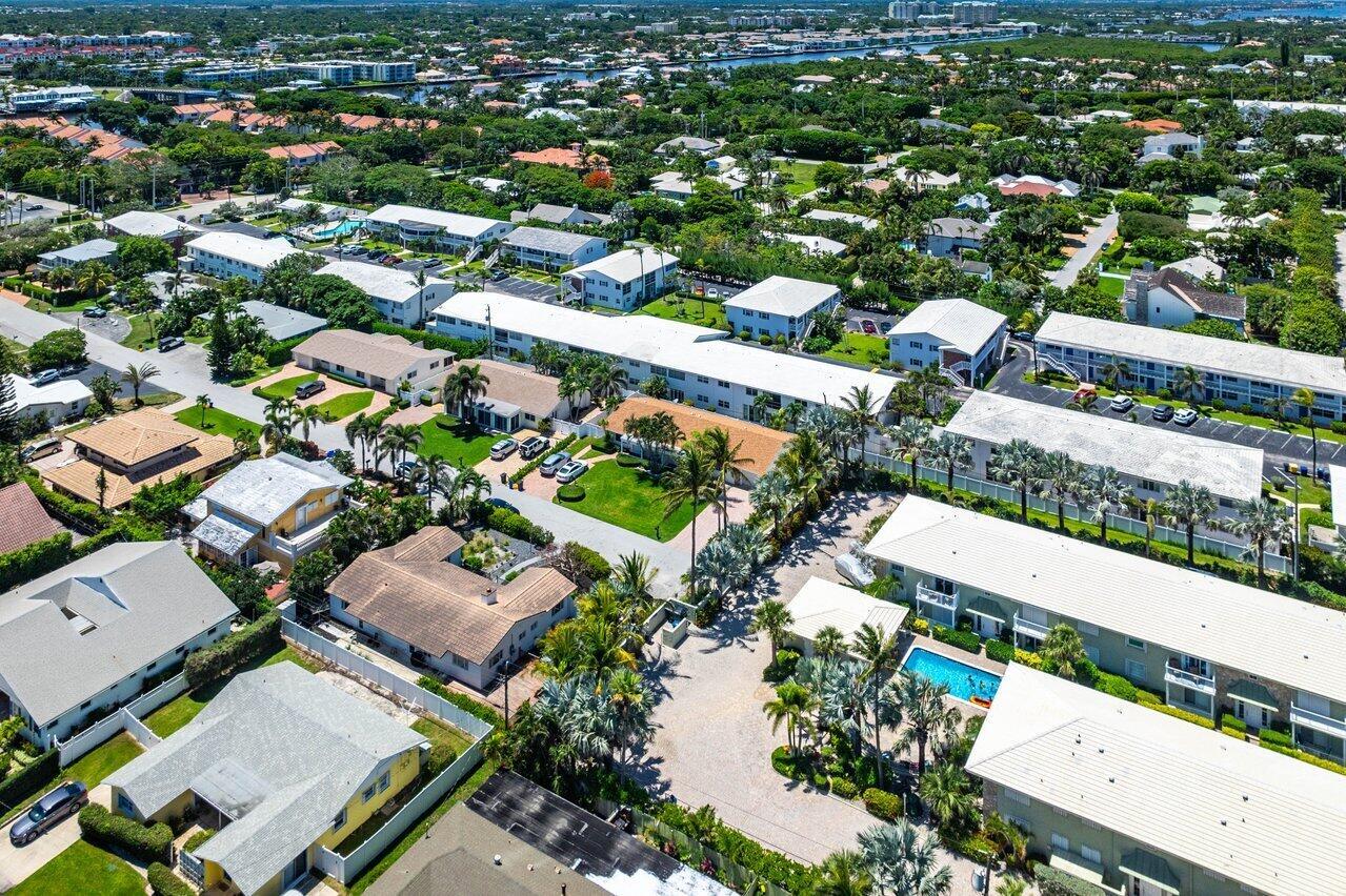 TROPICAL PARK - Residential Lease