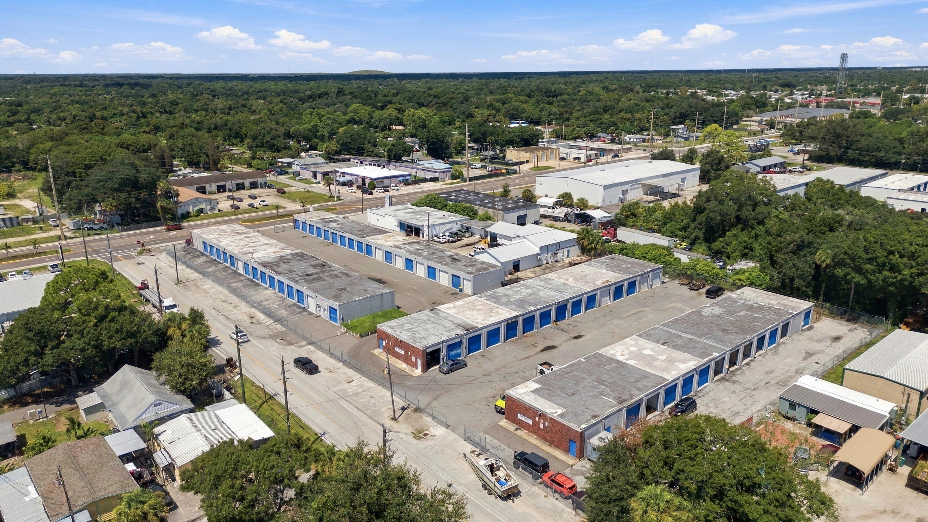 310, 300 Clearlake Road