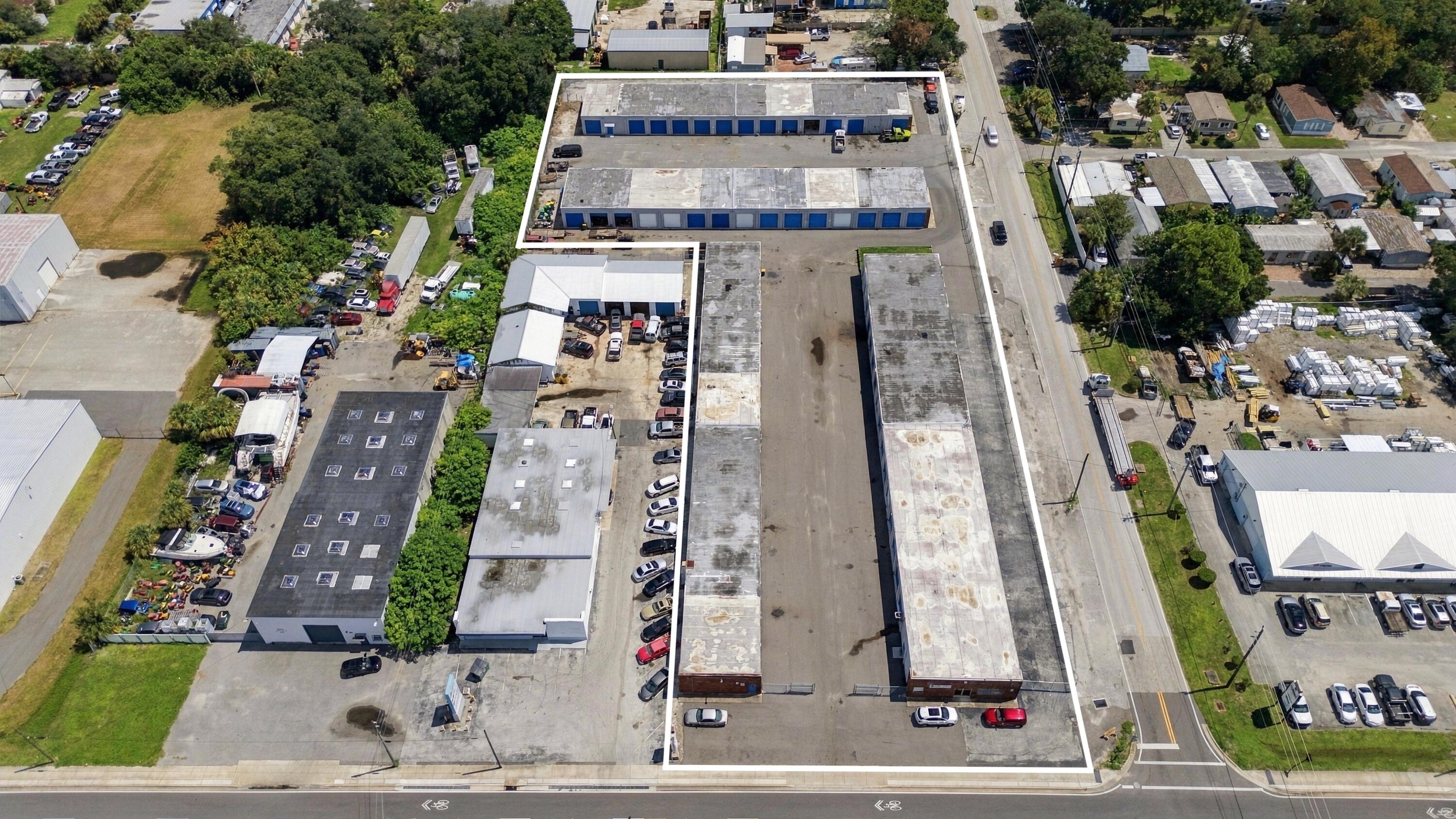 310, 300 Clearlake Road