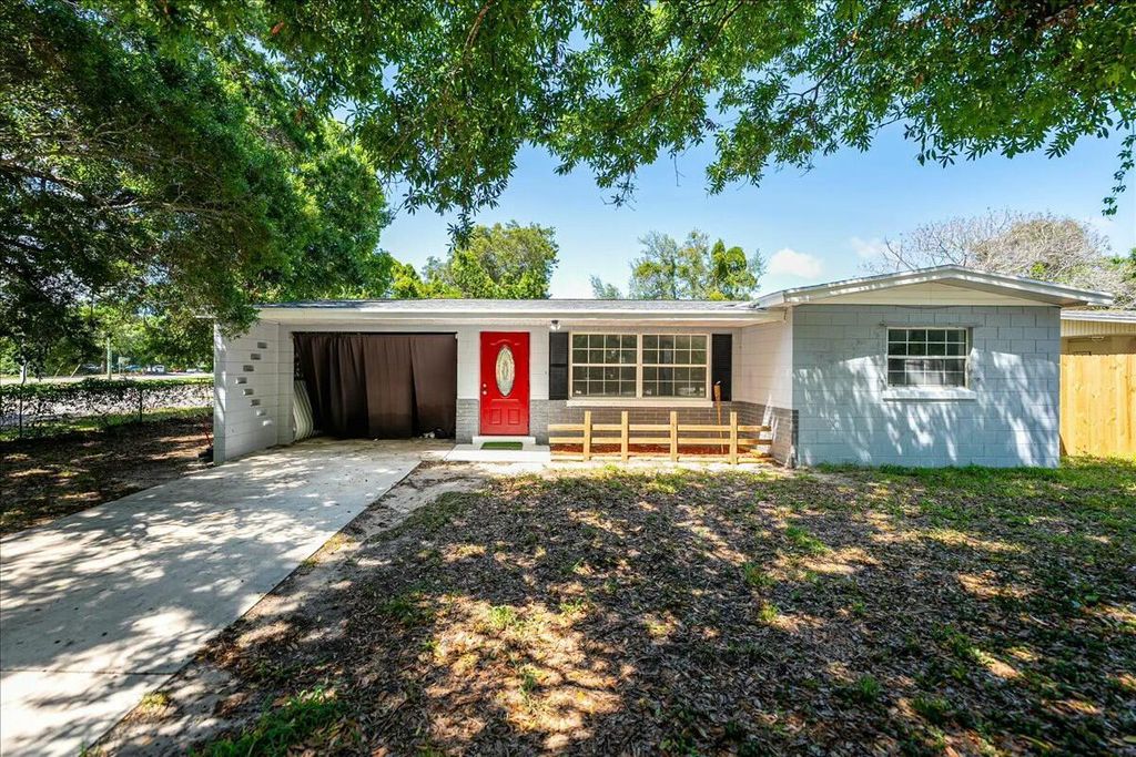 Photo of 2410 Nebraska Avenue, Fort Pierce, FL 34950 (MLS # R11081071)