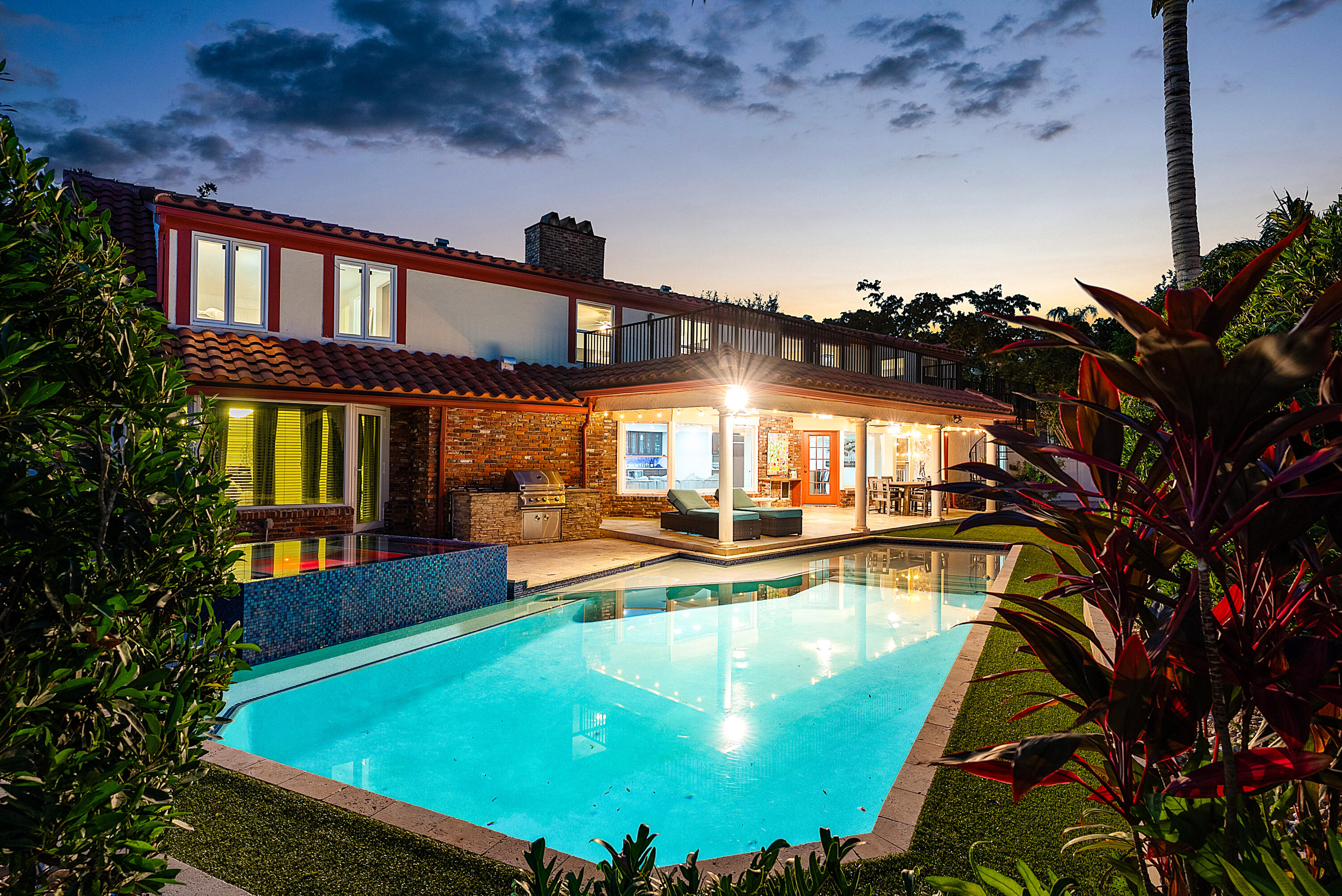 WOODFIELD HUNT CLUB - Residential