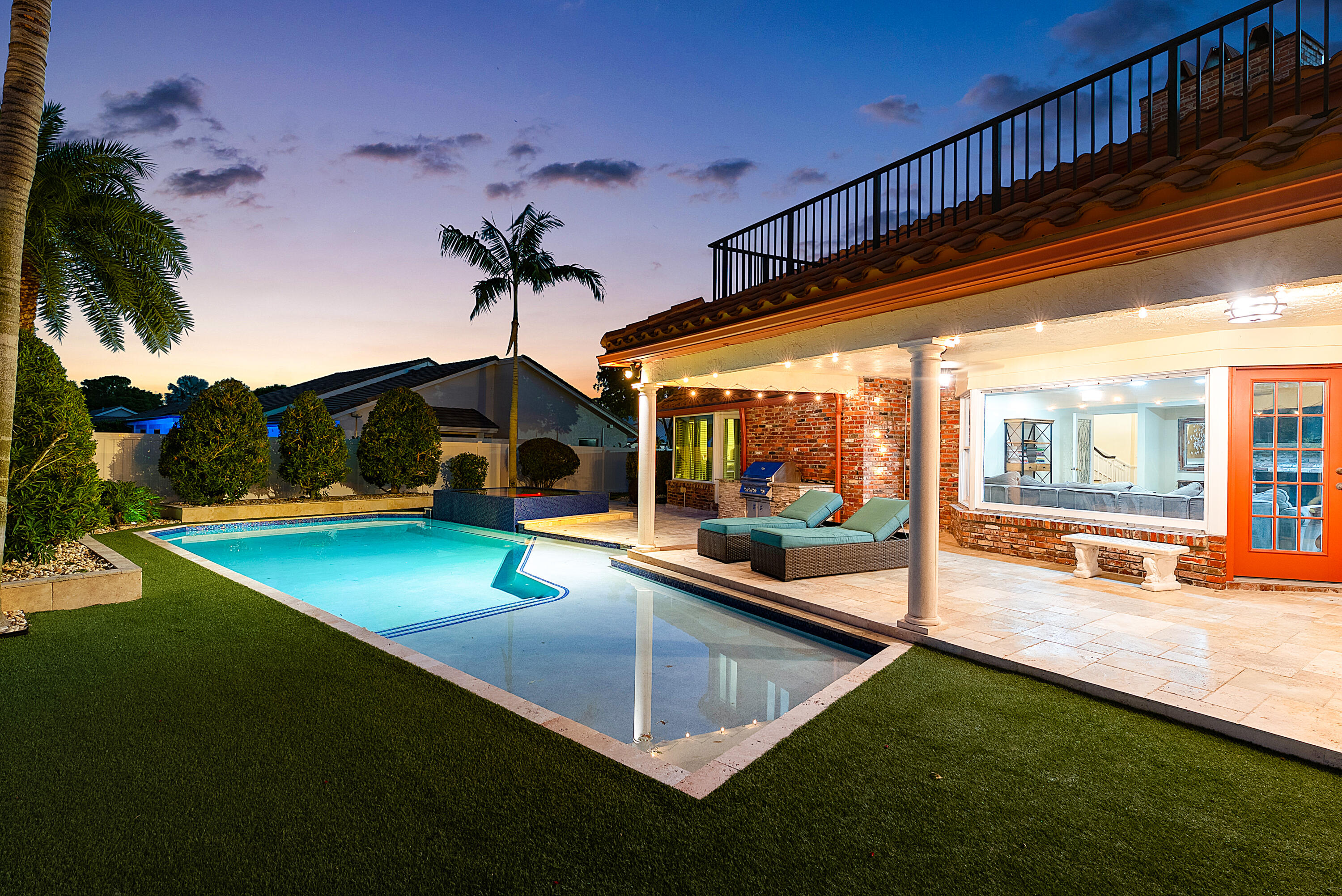 WOODFIELD HUNT CLUB - Residential