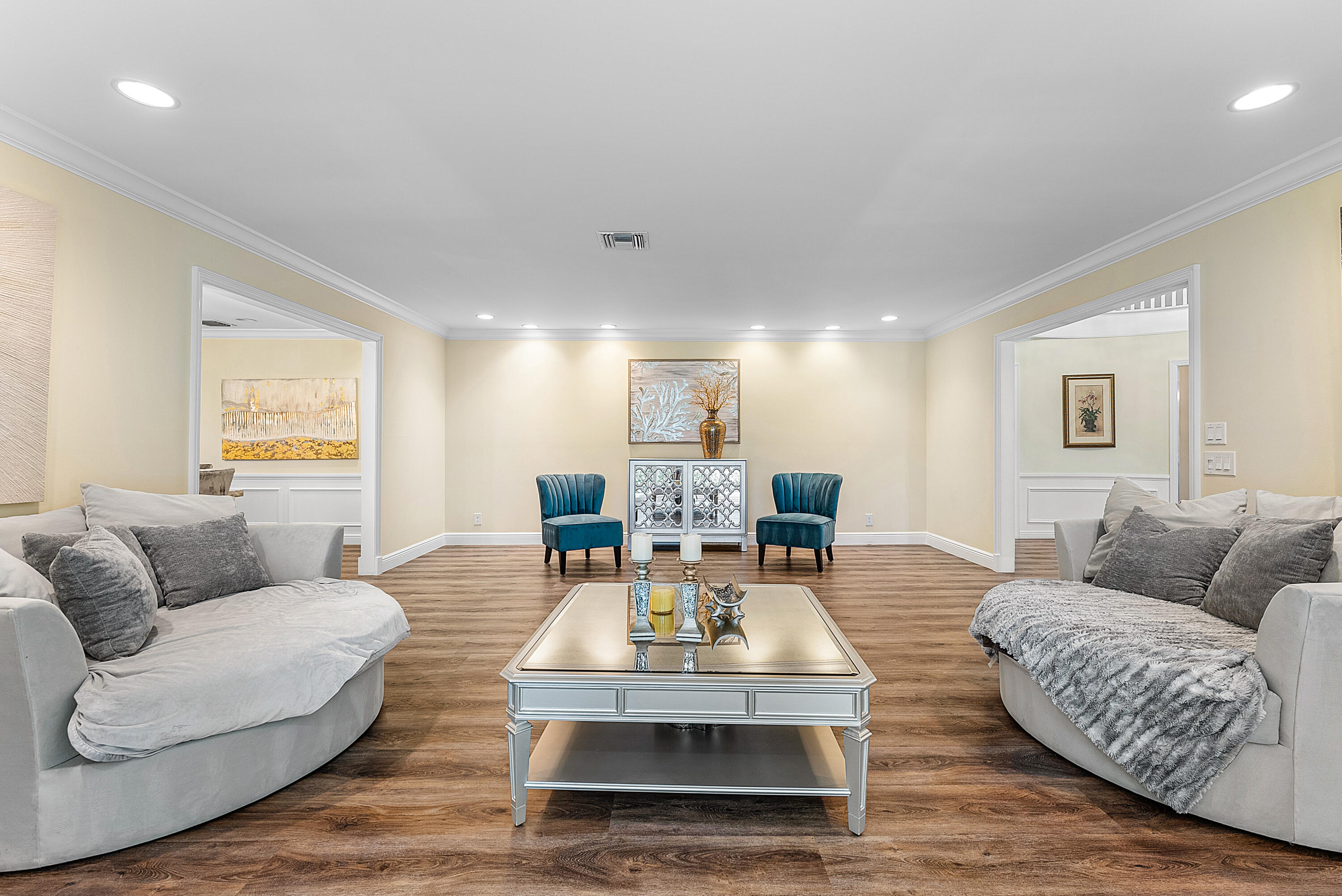 WOODFIELD HUNT CLUB - Residential