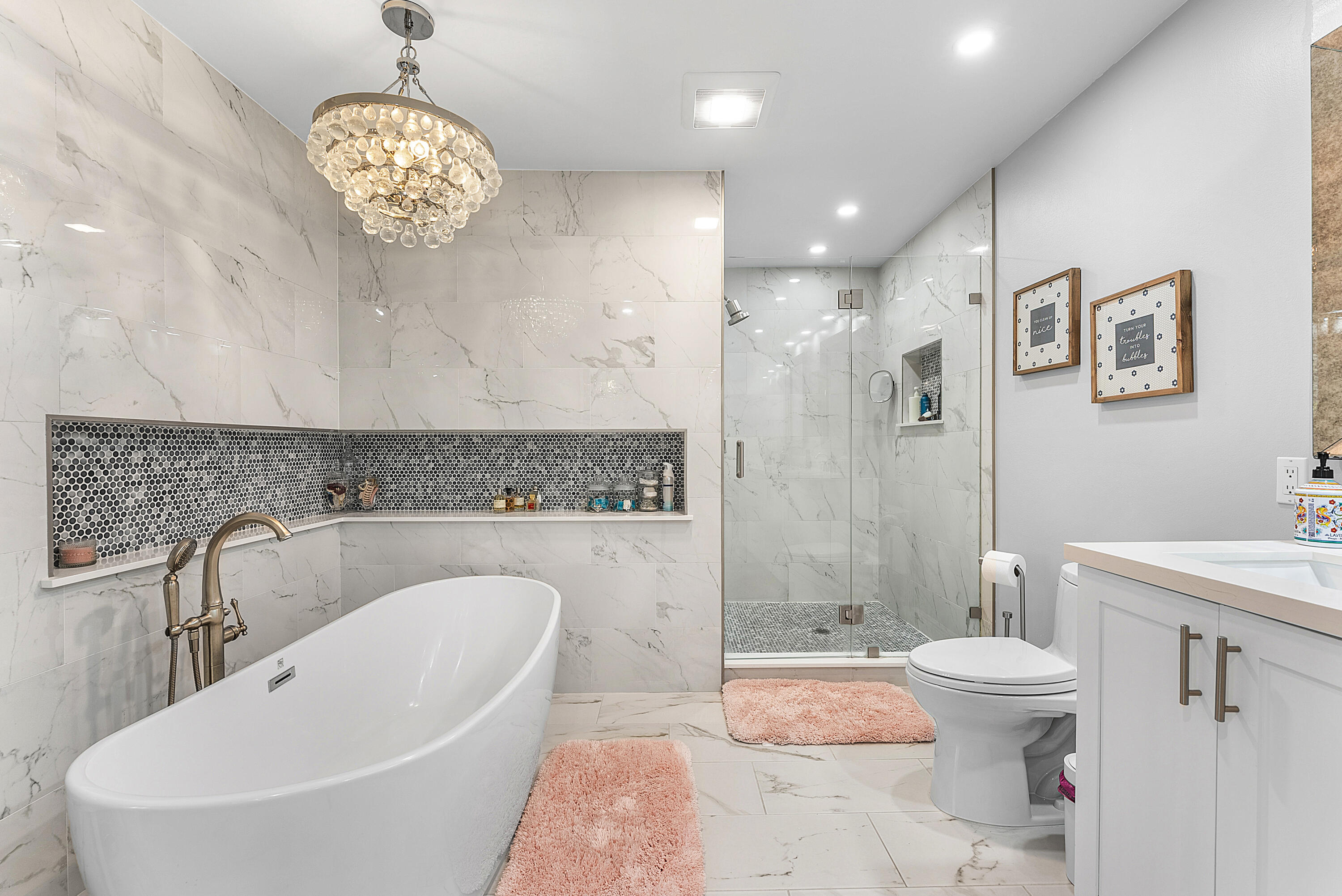 WOODFIELD HUNT CLUB - Residential