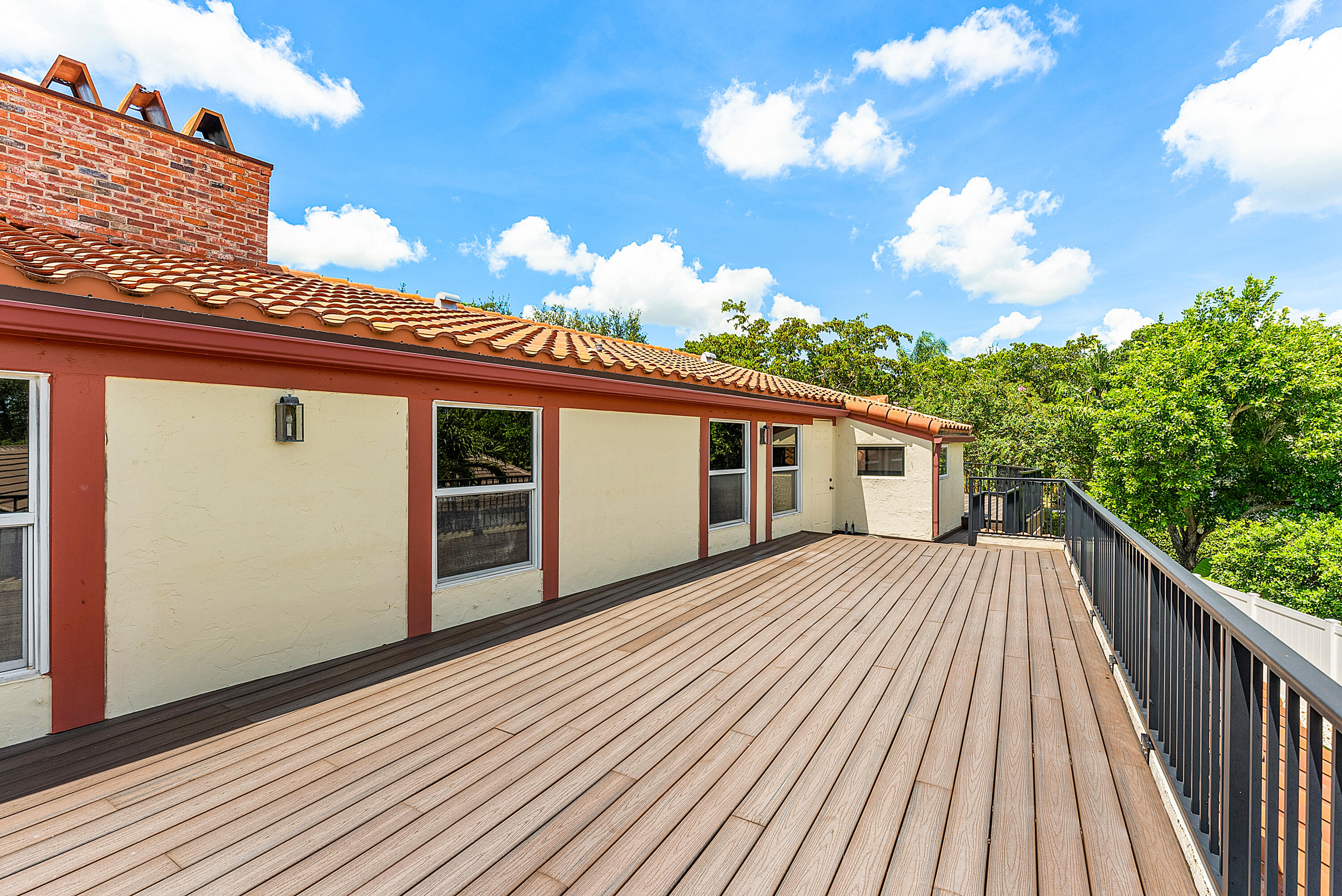 WOODFIELD HUNT CLUB - Residential