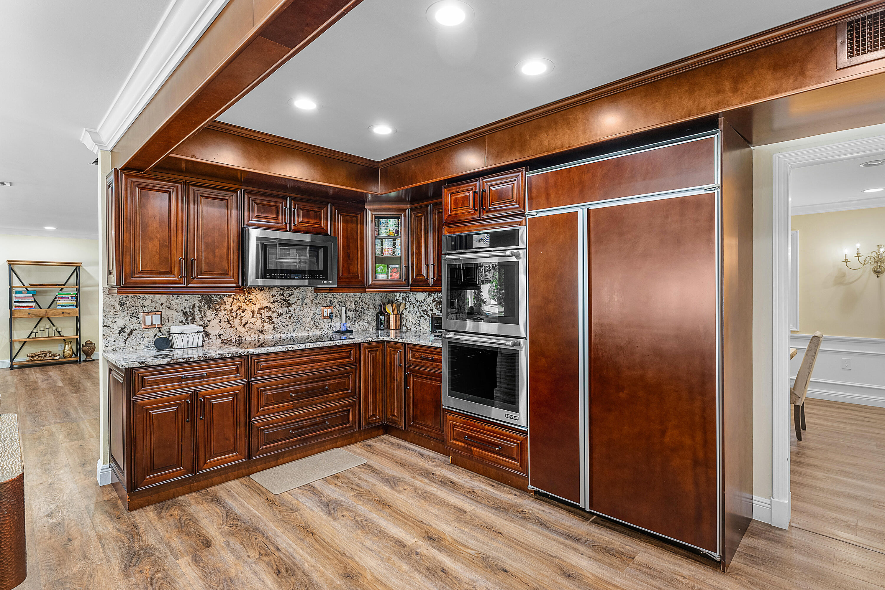 WOODFIELD HUNT CLUB - Residential