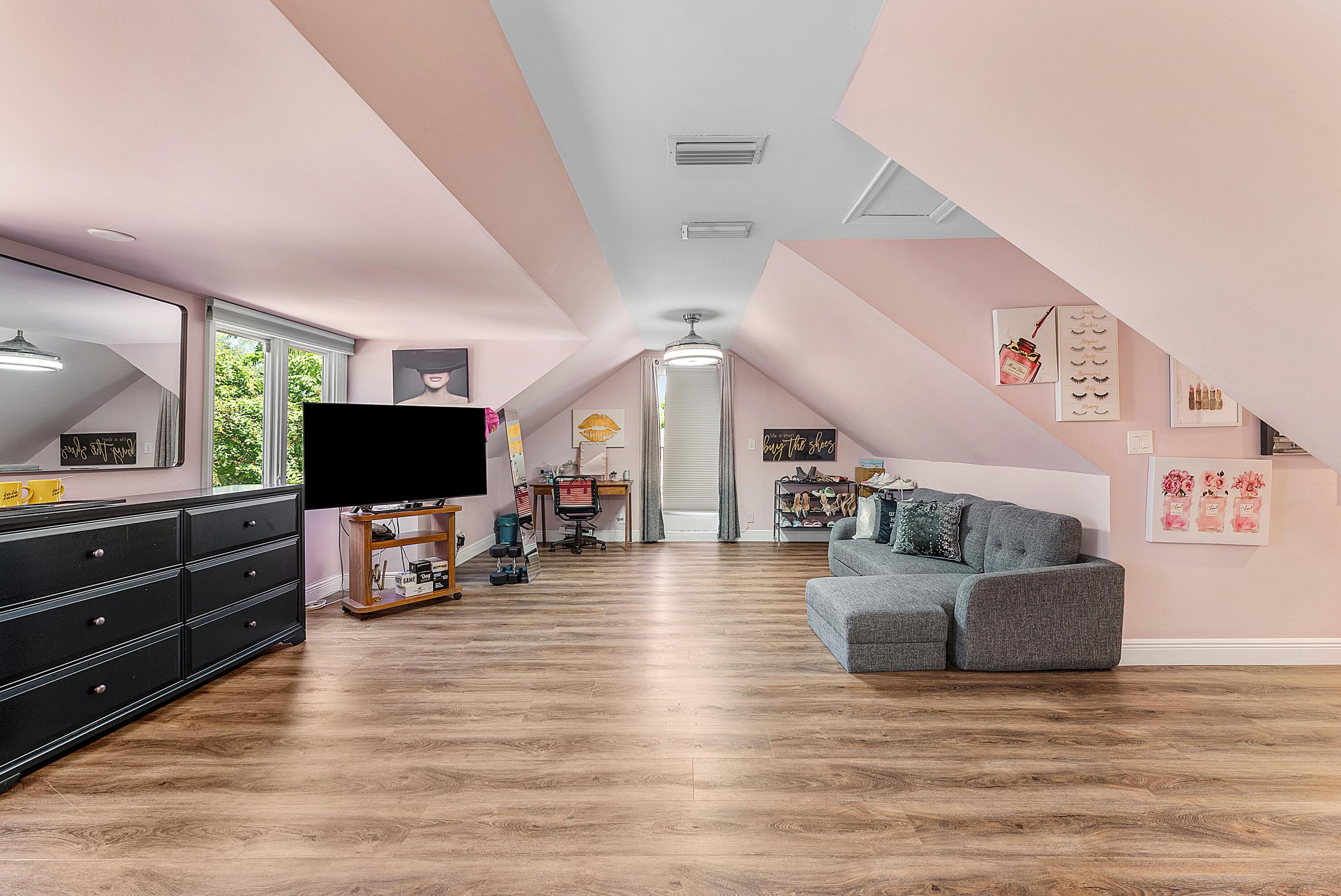 WOODFIELD HUNT CLUB - Residential