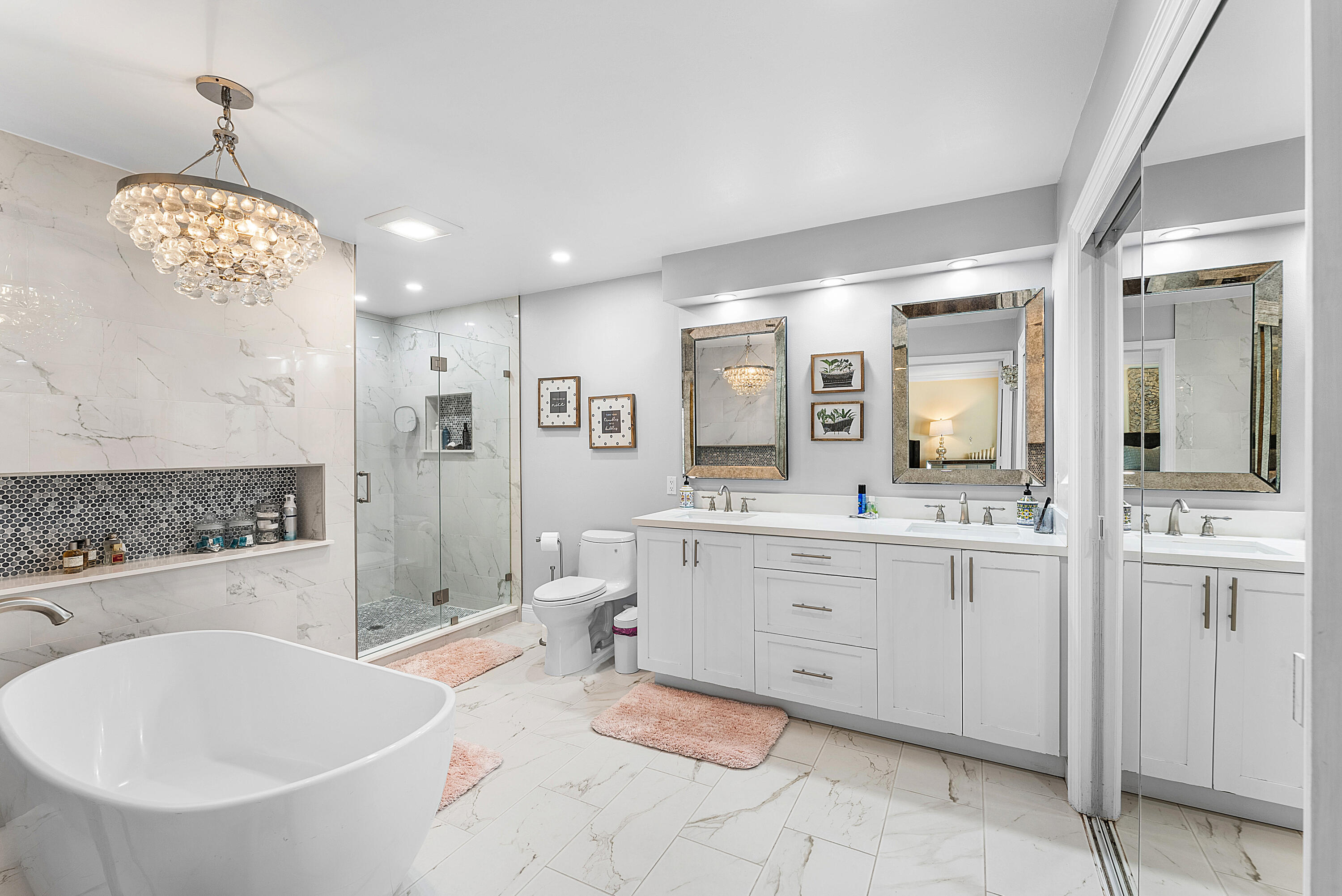 WOODFIELD HUNT CLUB - Residential