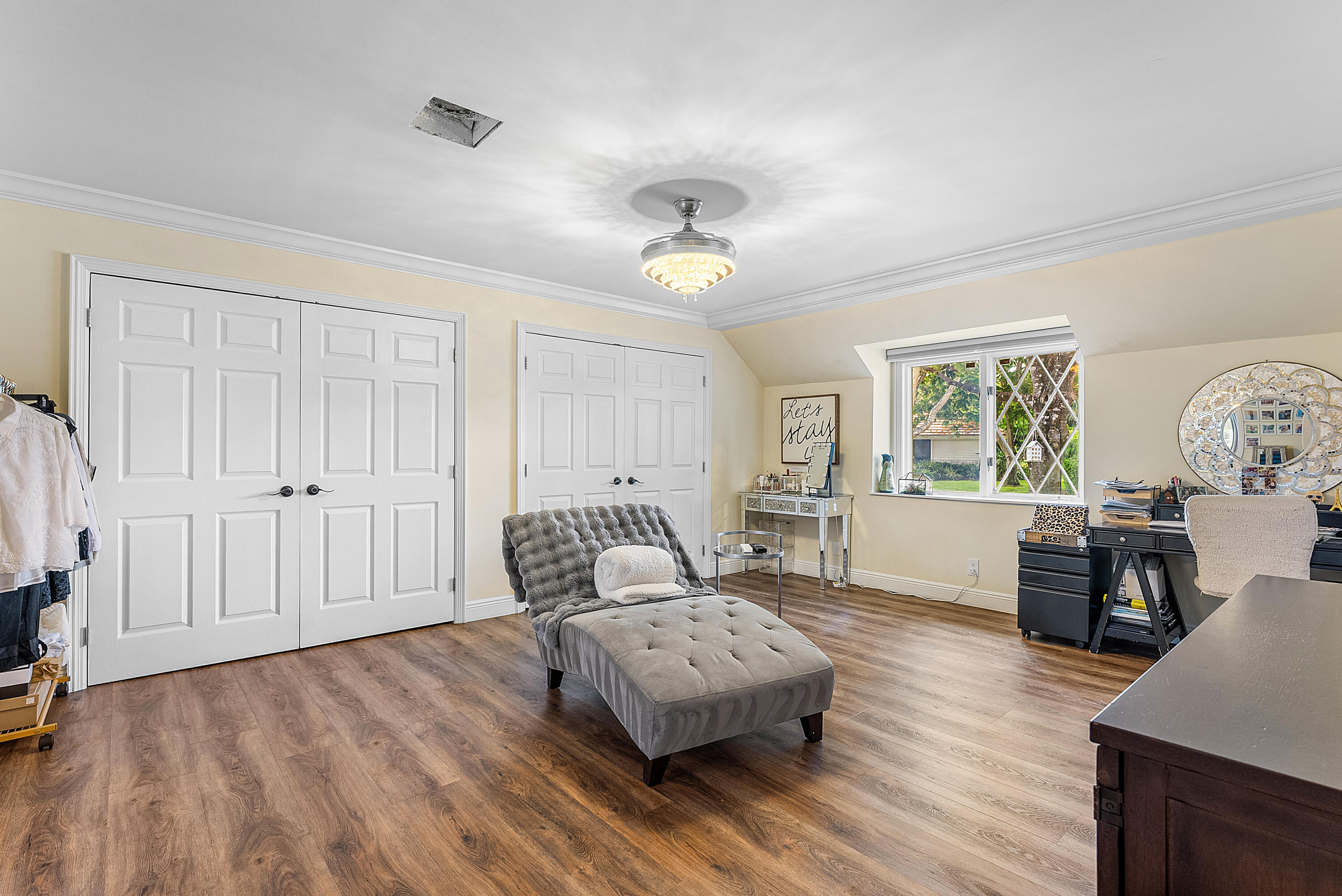 WOODFIELD HUNT CLUB - Residential