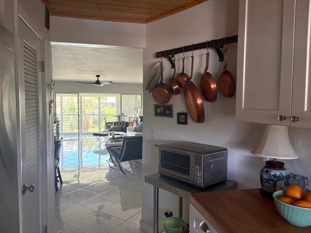 TEQUESTA GARDEN CONDO 5 - Residential