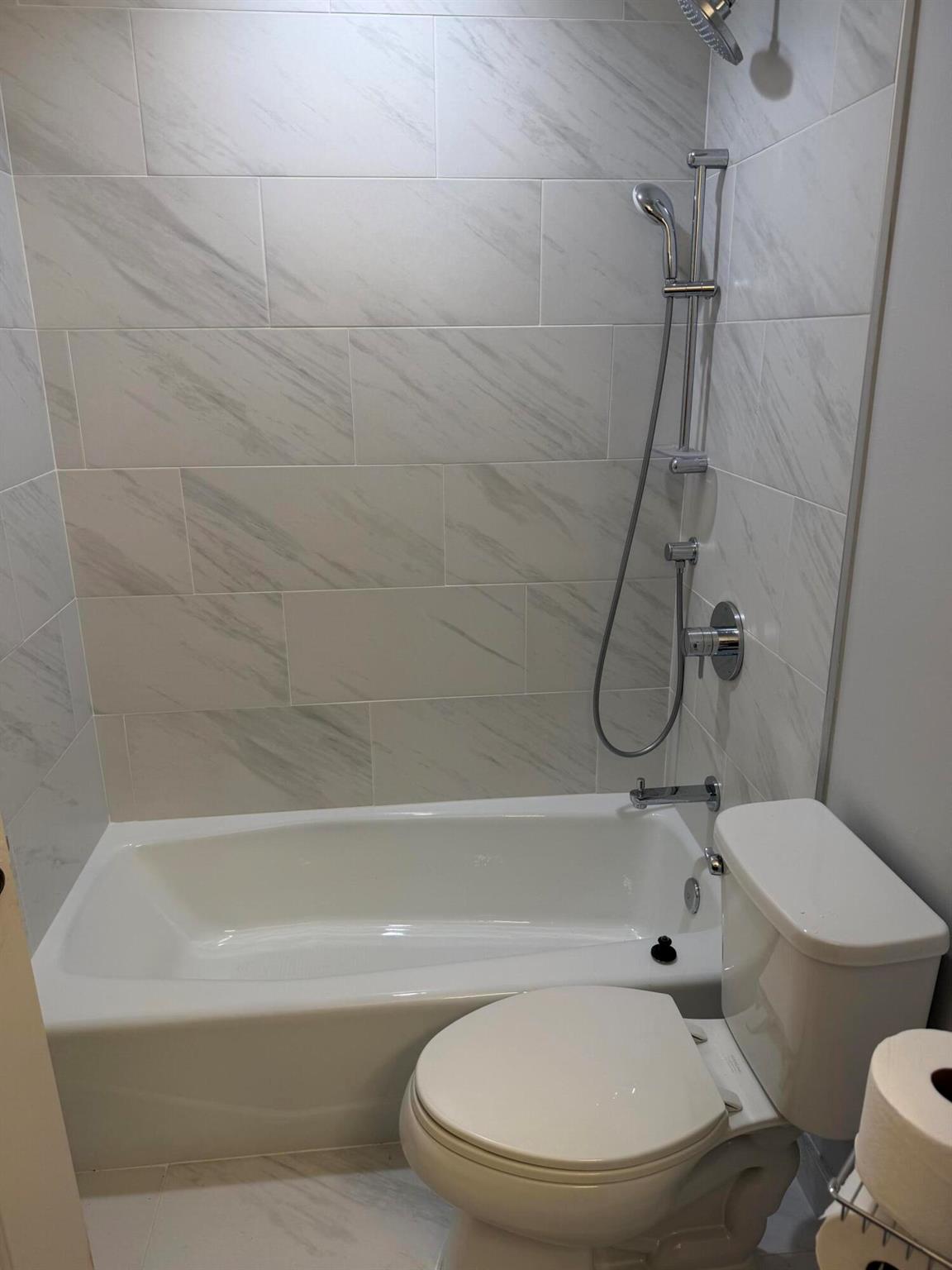 SHORES AT WELLINGTON II C - Residential Lease