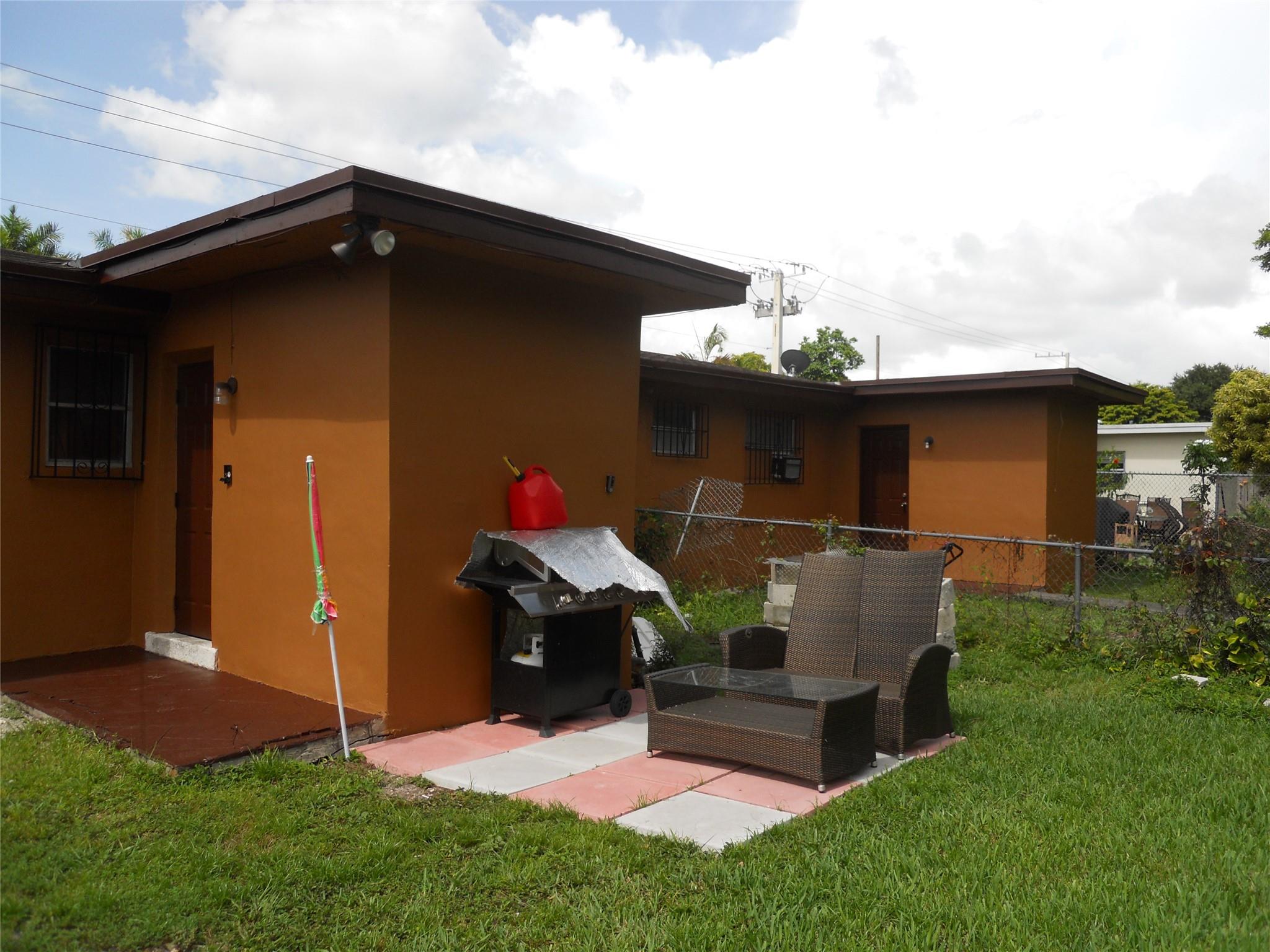 1981 NW 103rd St