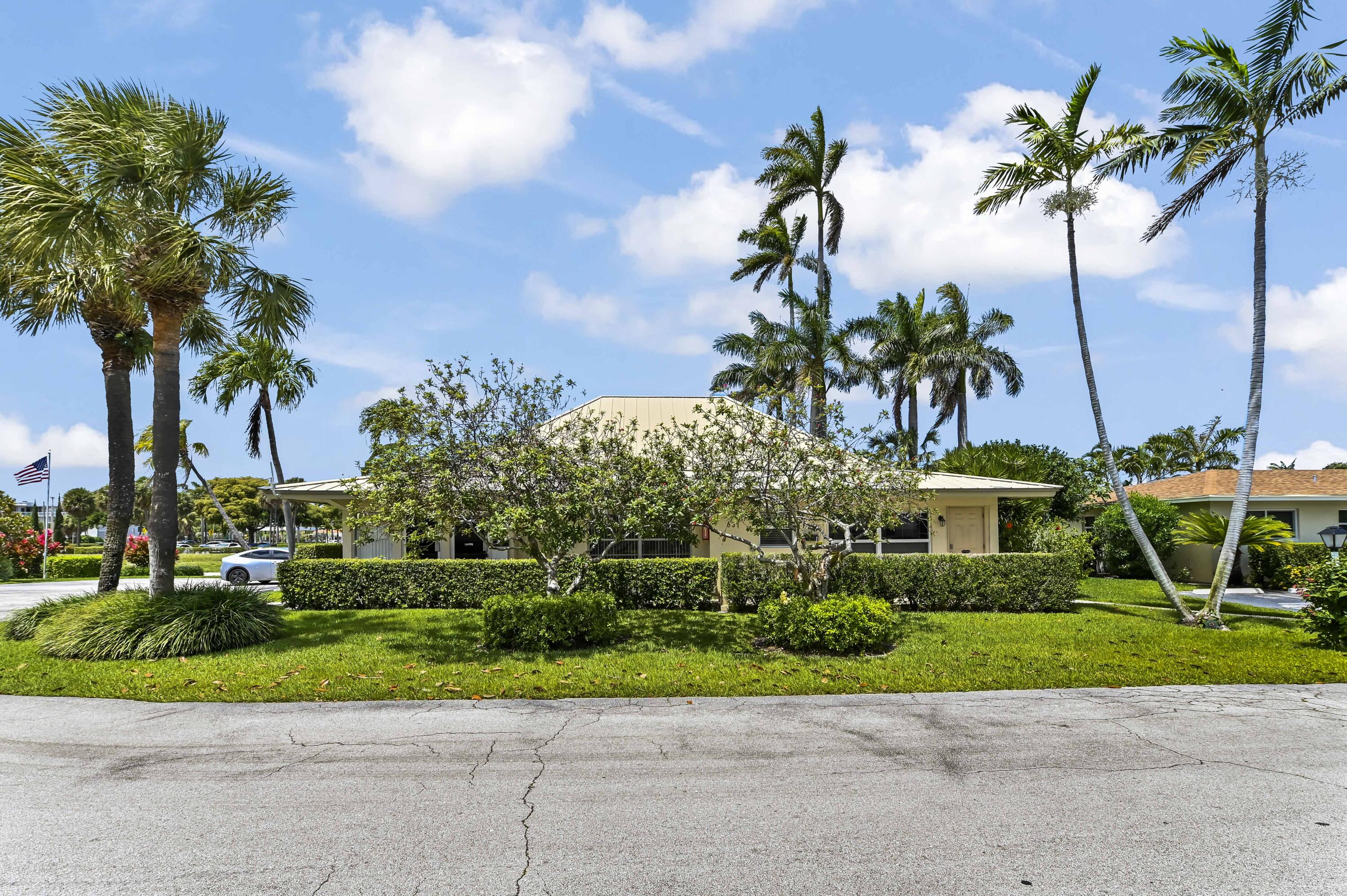 SNUG HARBOR GARDENS - Residential