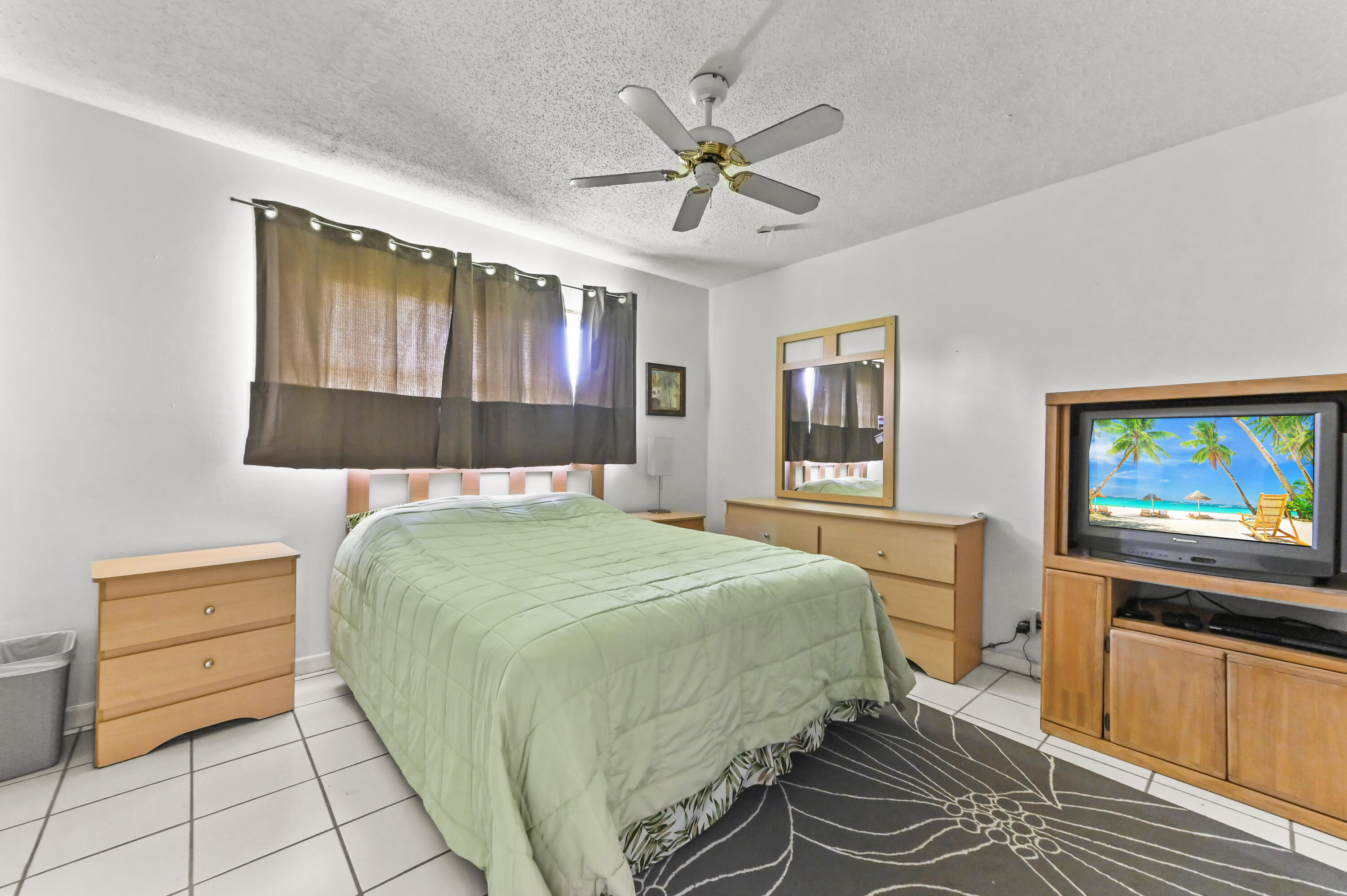 SNUG HARBOR GARDENS - Residential