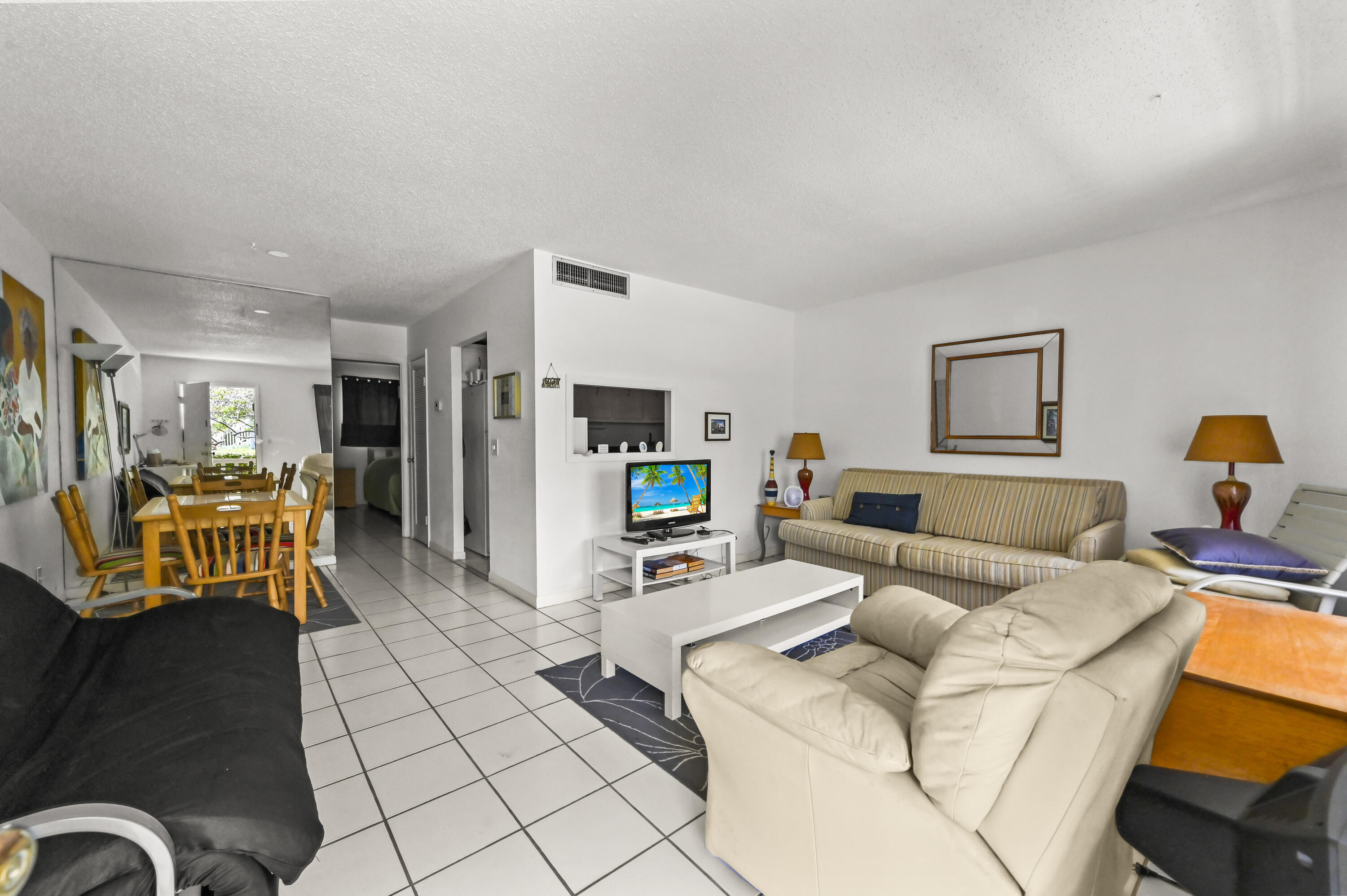 SNUG HARBOR GARDENS - Residential