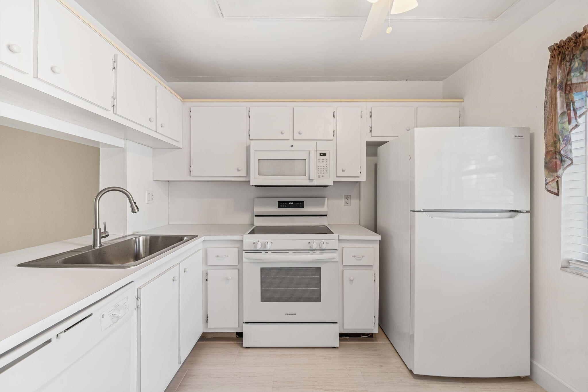 TROPIC BAY CONDO - Residential