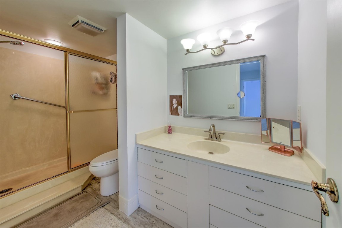 Breakers - Residential Lease