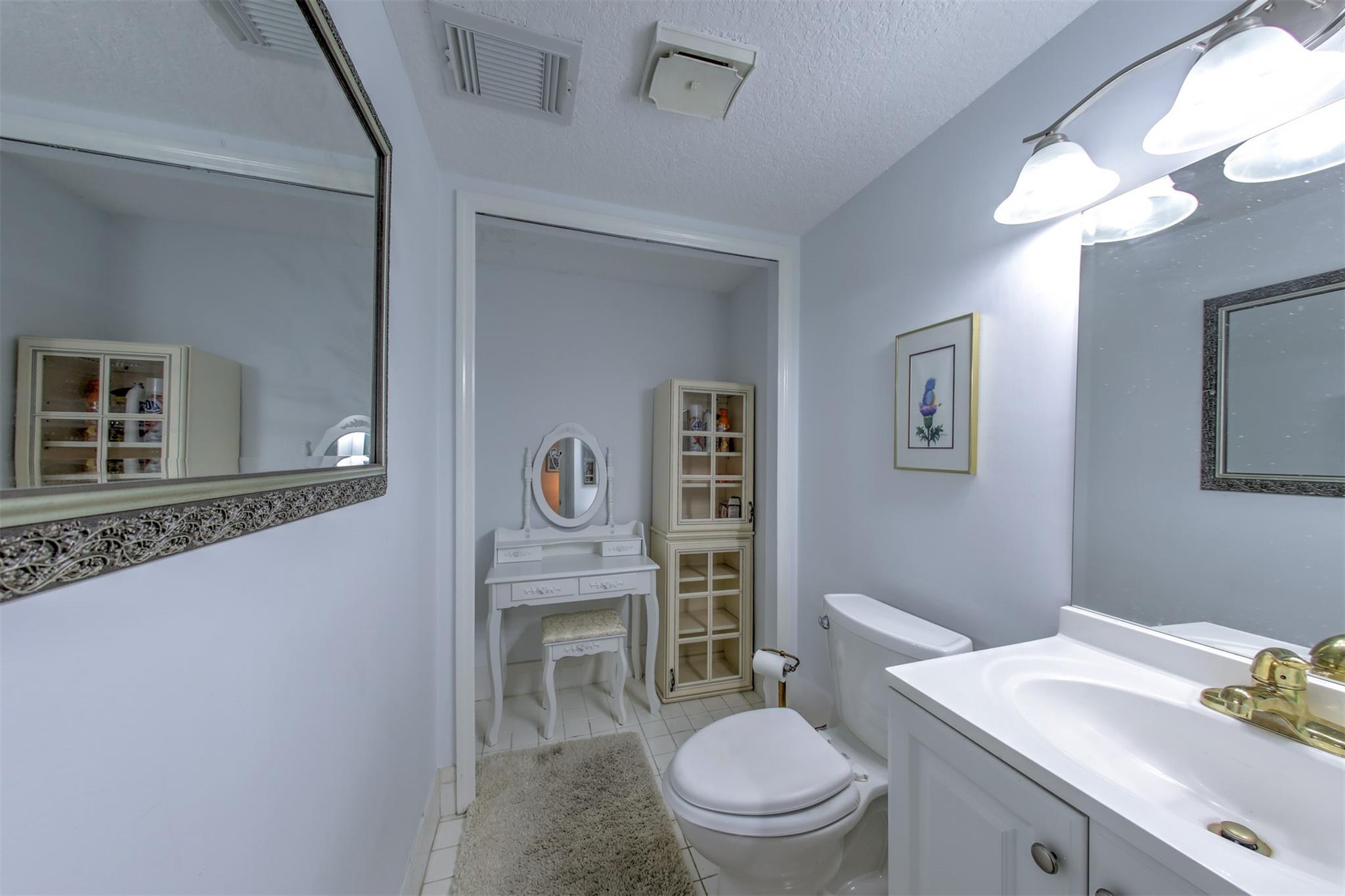 Breakers - Residential Lease