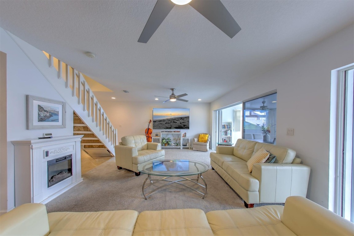 Breakers - Residential Lease