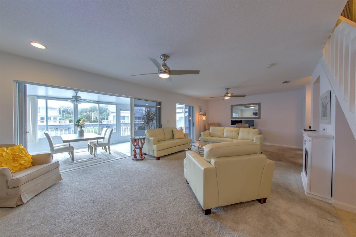 Breakers - Residential Lease