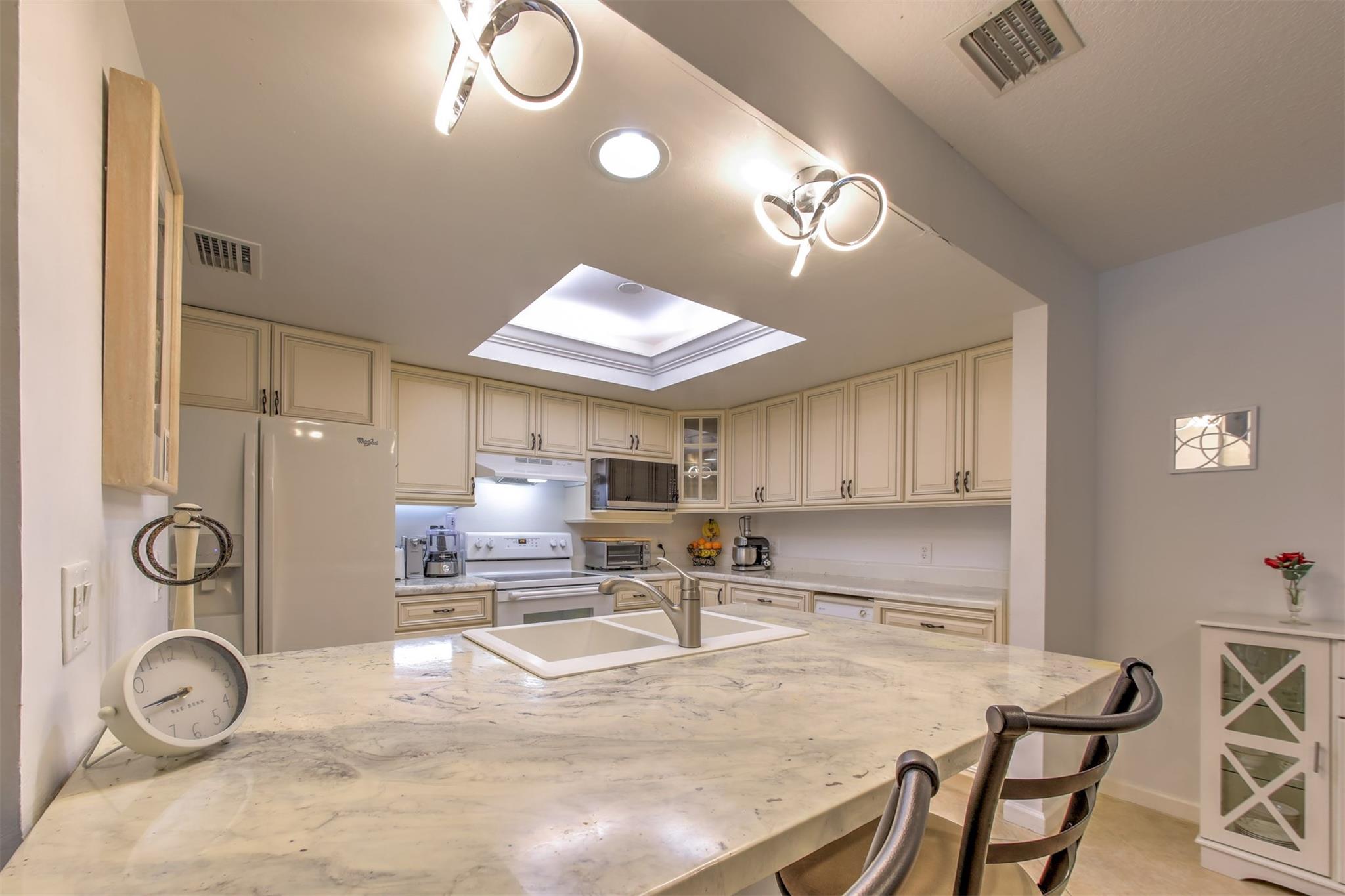 Breakers - Residential Lease